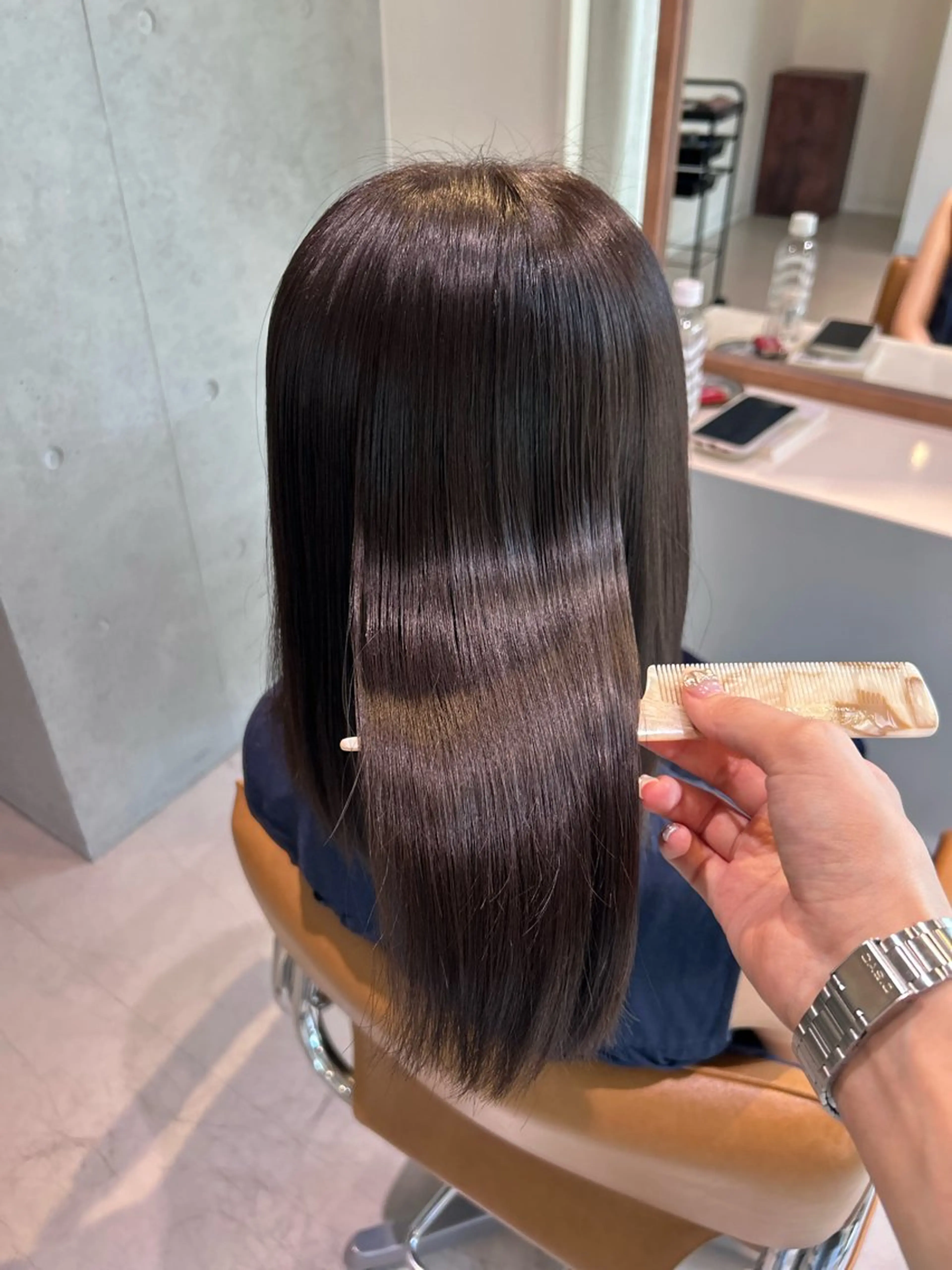ミディアム カット 縮毛矯正 トリートメント mine【マイン】所属・透明感カラー🫧/ レイヤー/アチワのヘアスタイル