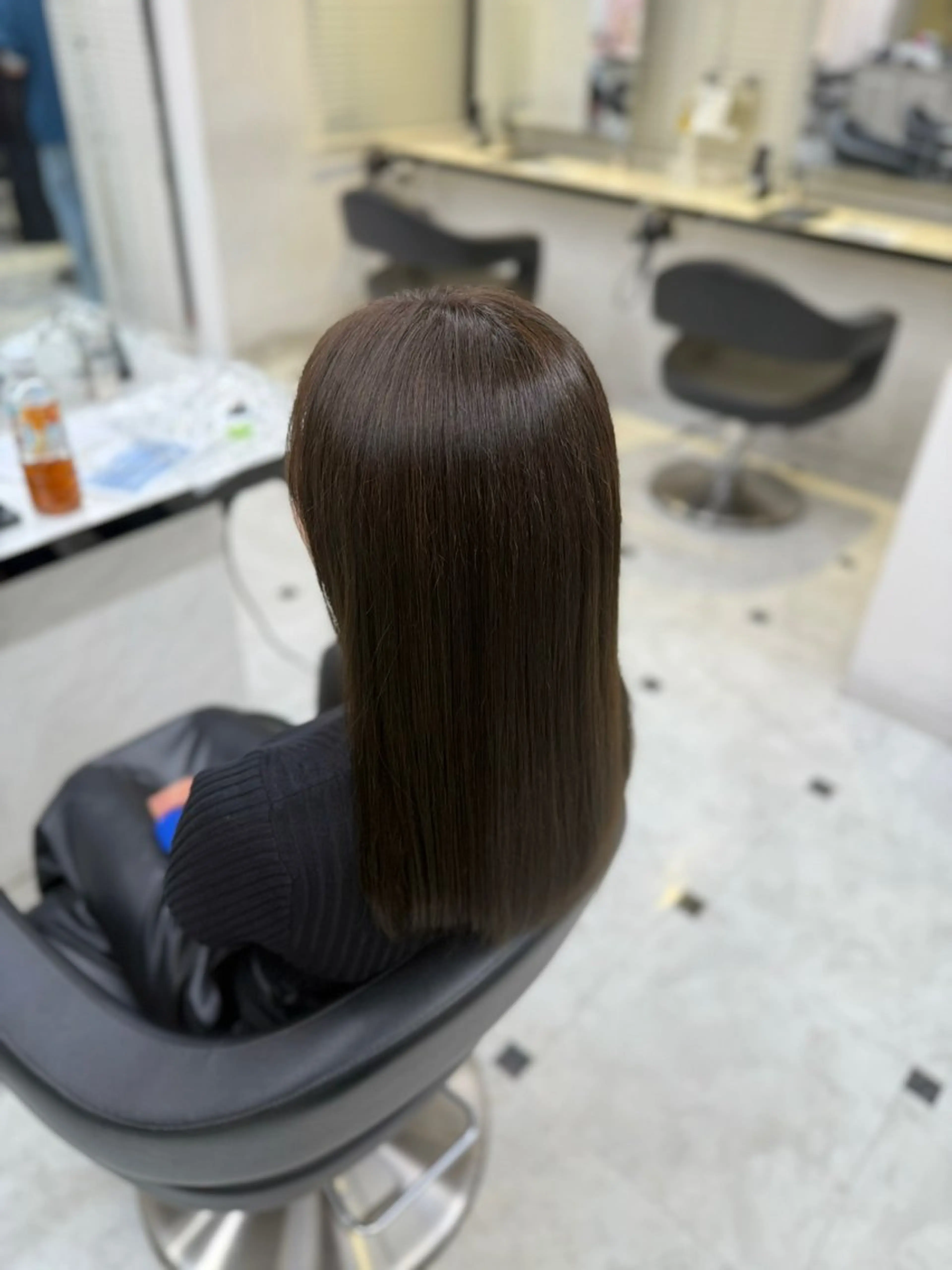 セミロング カラー ブリーチ グレージュ ブリーチなしカラー 髪質改善 トリートメント ヘアカラー 韓国風🤍グレ ージュ🤍たくみのヘアスタイル