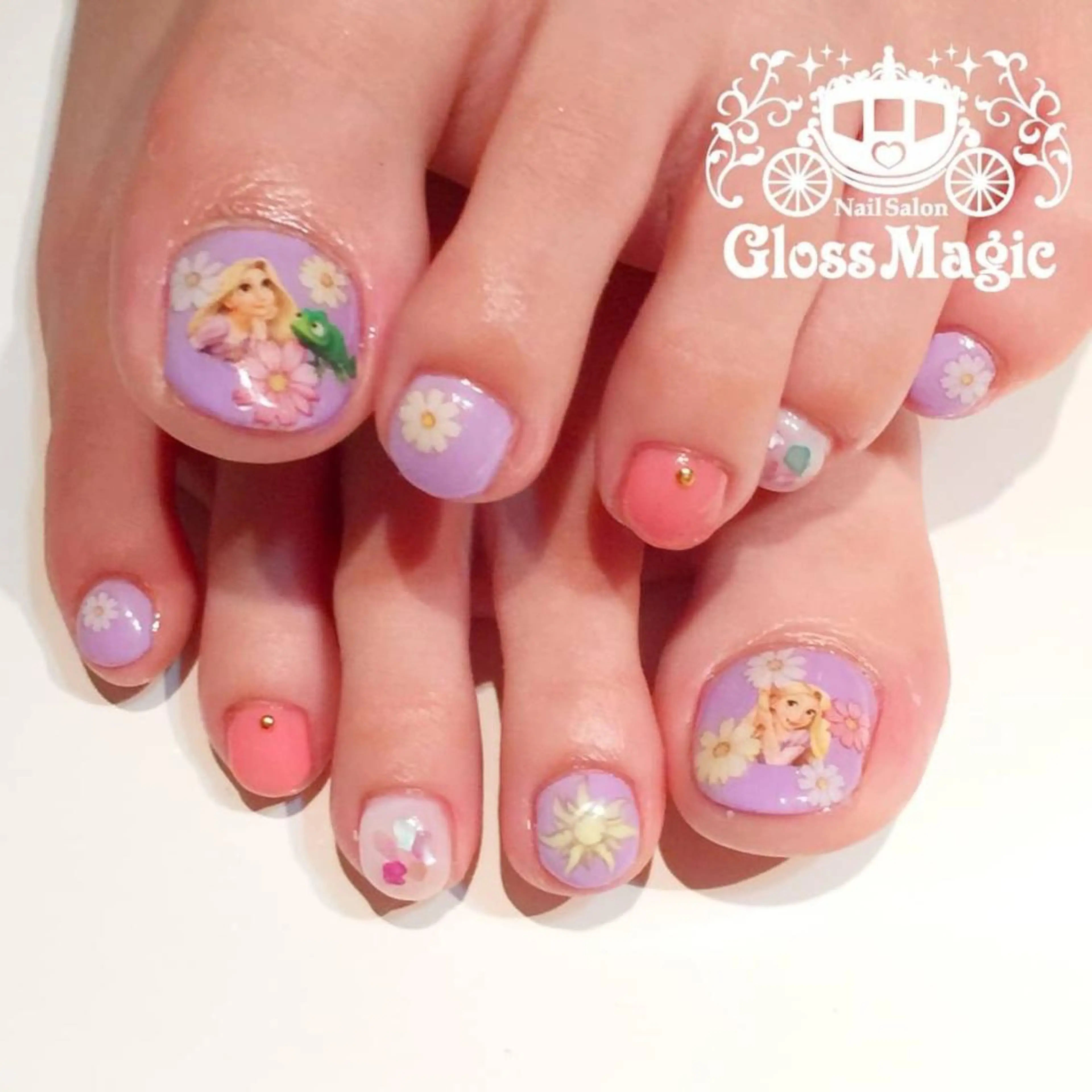 ネイル フットネイル YUN 💅のネイルデザイン