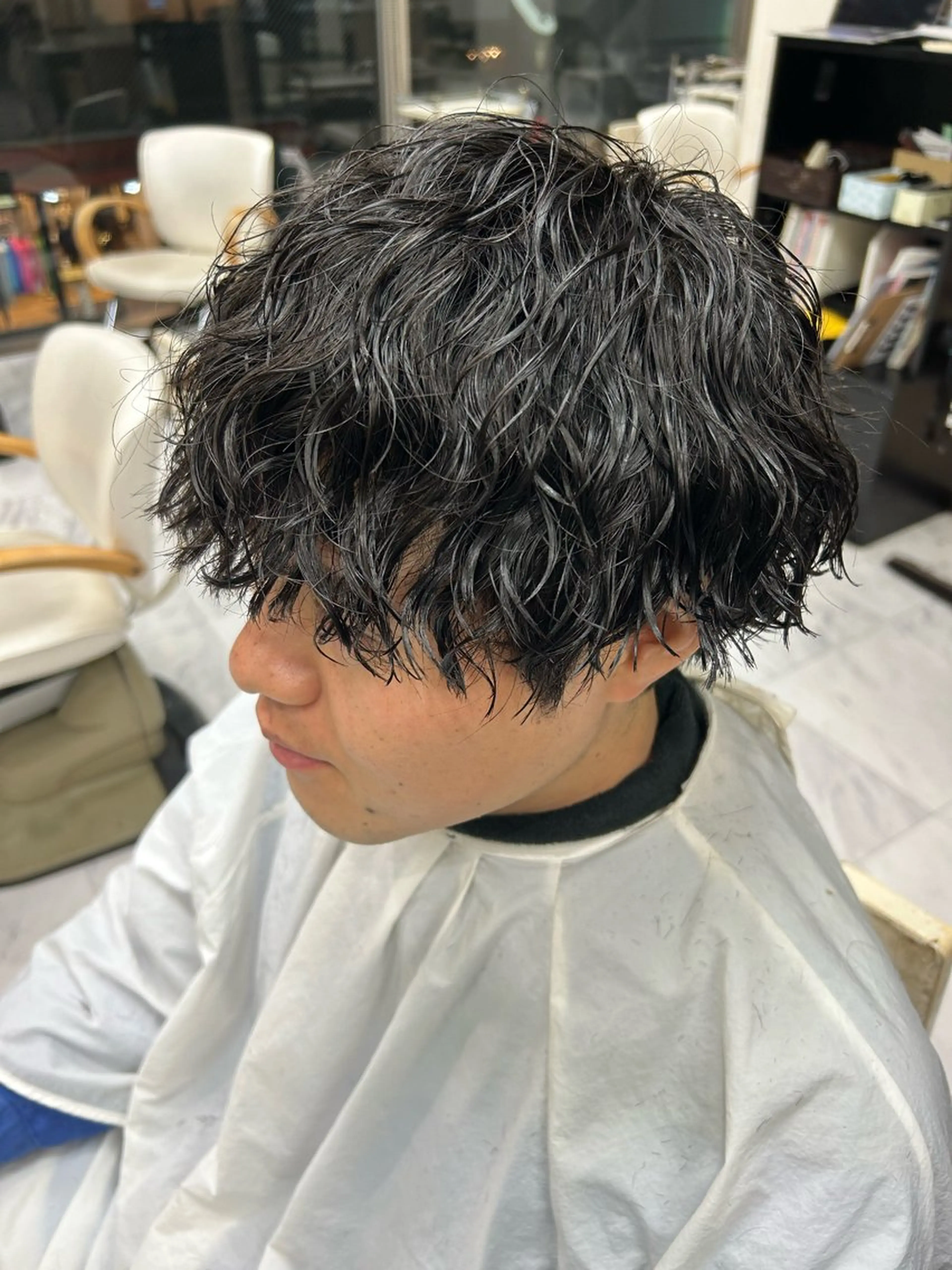 ショート パーマ メンズ 波巻きパーマ カット パーマ トリートメント メンズパーマ 💈後閑和真💈のヘアスタイル