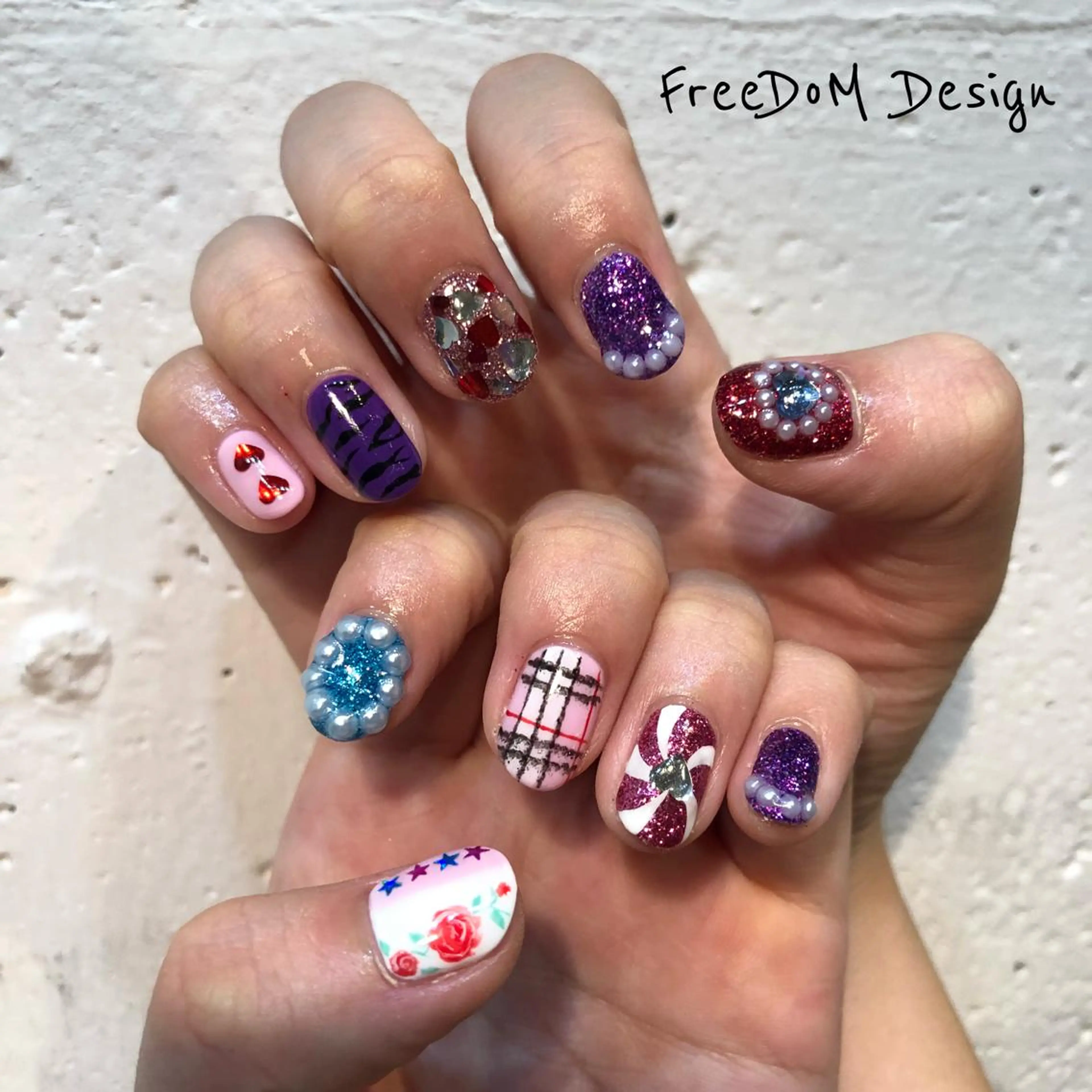 ネイル アートネイル ハンドネイル ＦreeDoＭ   Design所属・W KUMIのネイルデザイン