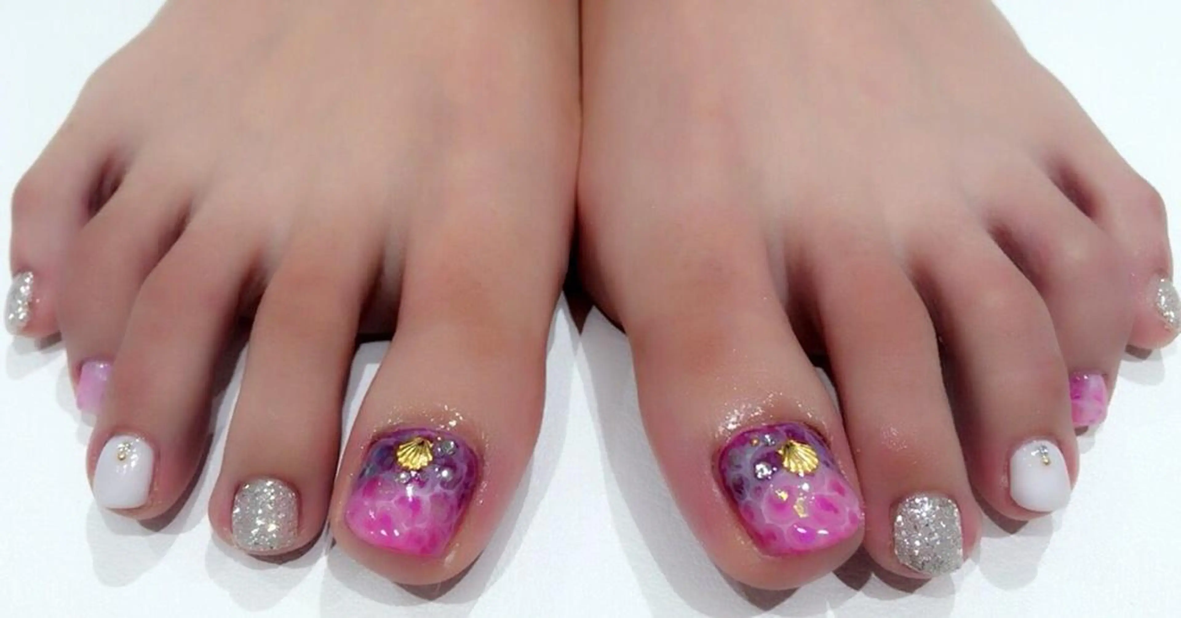 ネイル 山藤 萌永のネイルデザイン