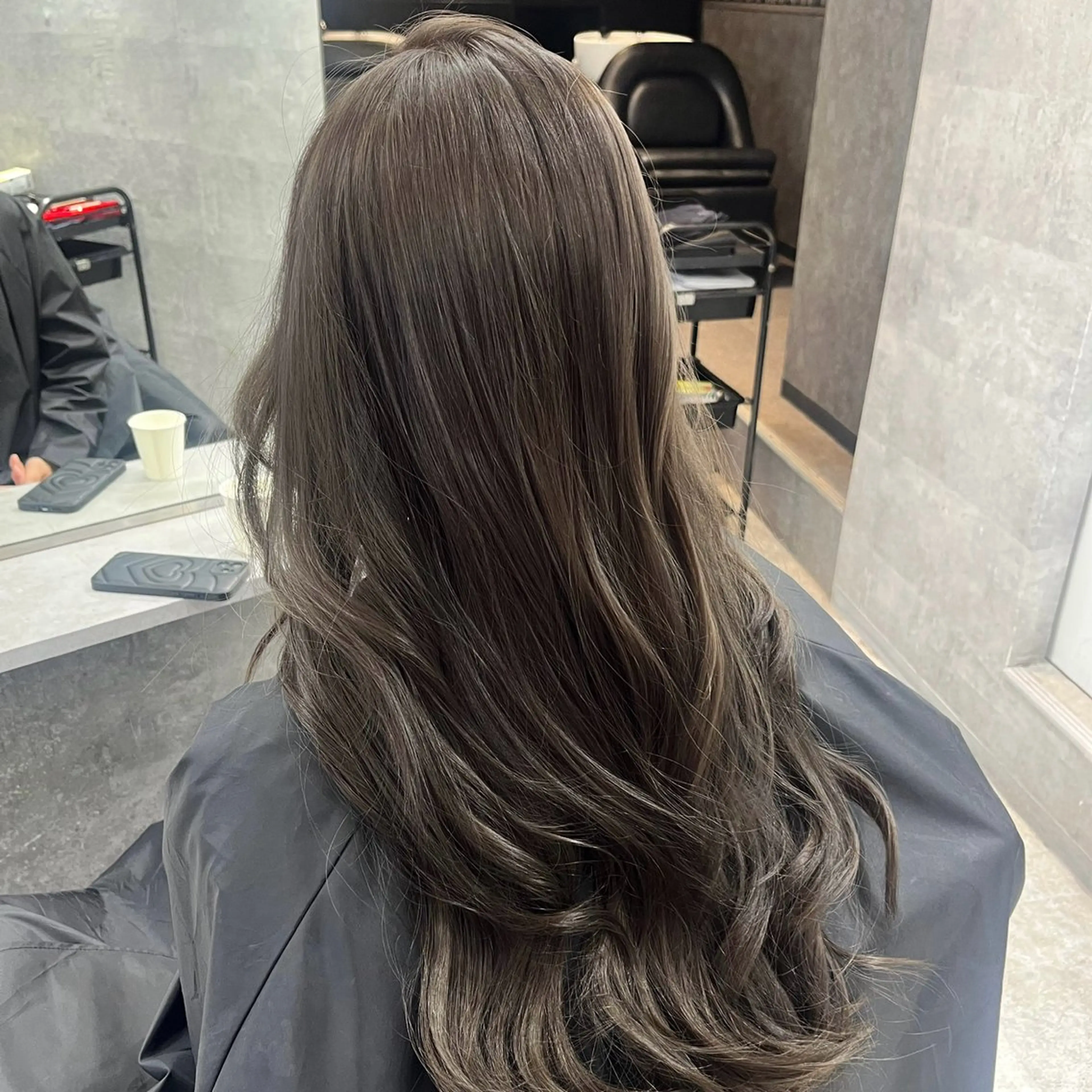 ロング くびれヘア 顔周りカット 髪質改善 韓国風ヘア レイヤーカット トレンドヘア💖 海外ヘアkotomiのヘアスタイル