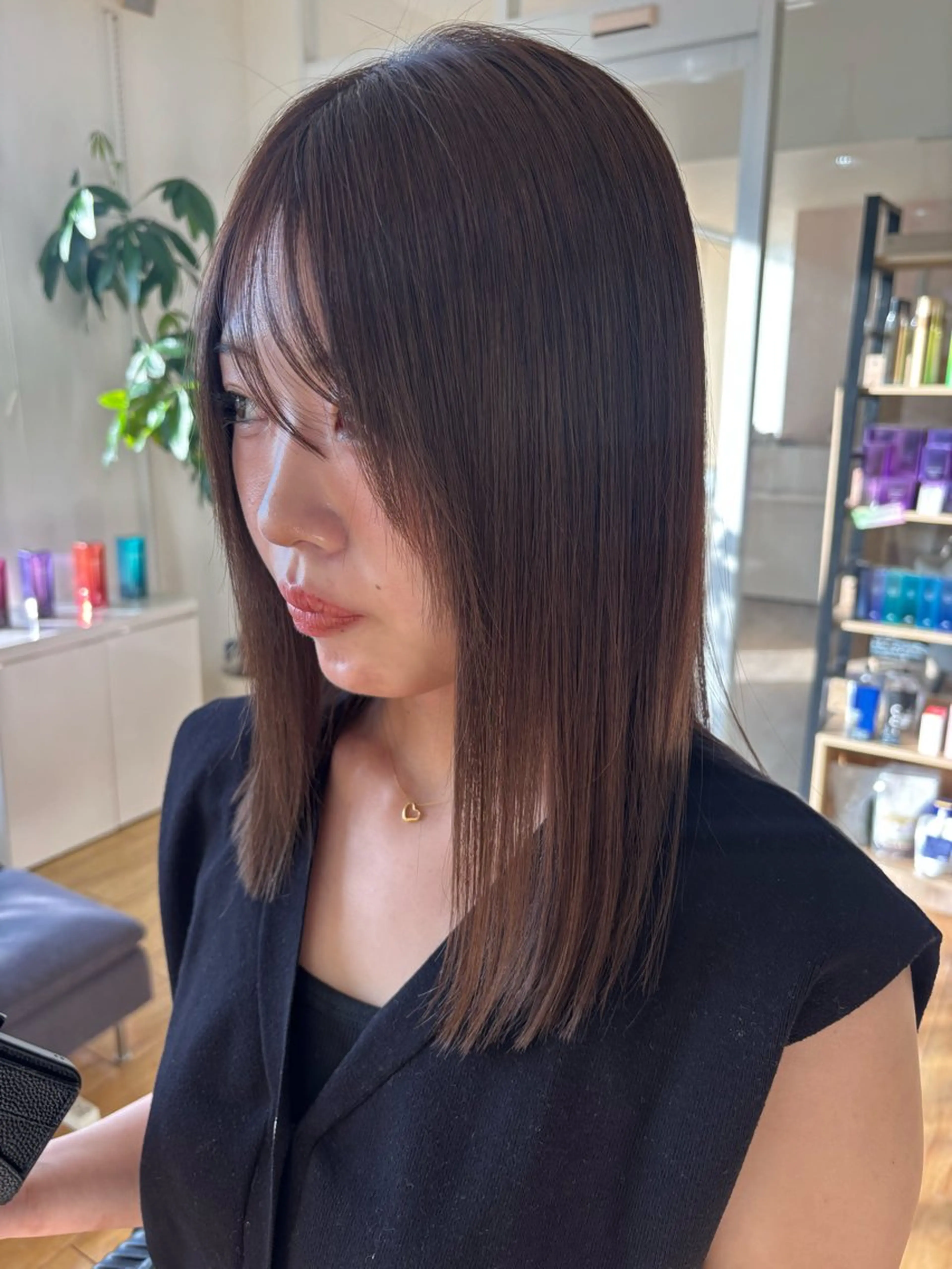 ミディアム 縮毛矯正 松岡 ひなののヘアスタイル
