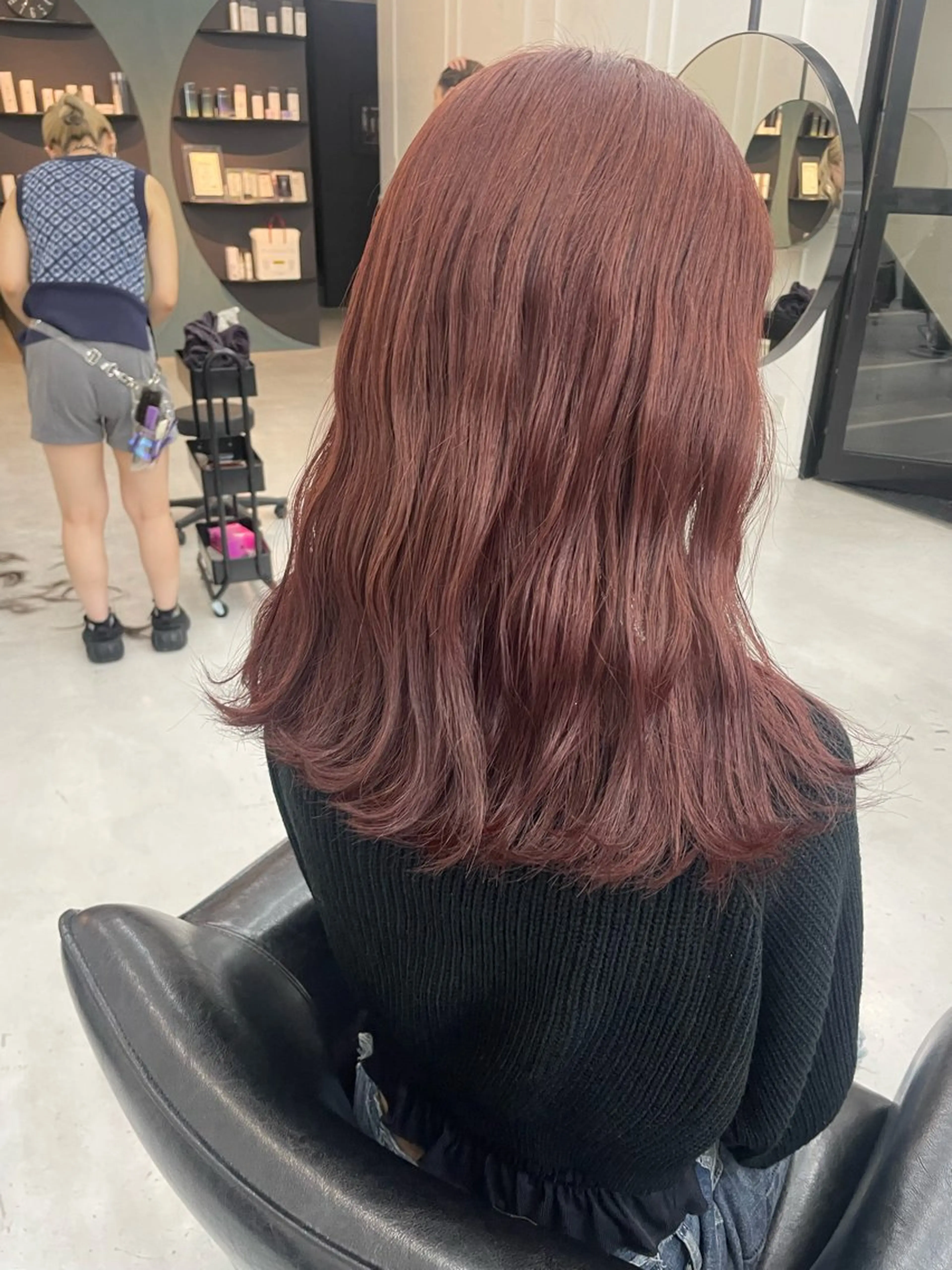 ロング ピンクブラウン ヘアカラー MaisonHALU さくらのヘアスタイル
