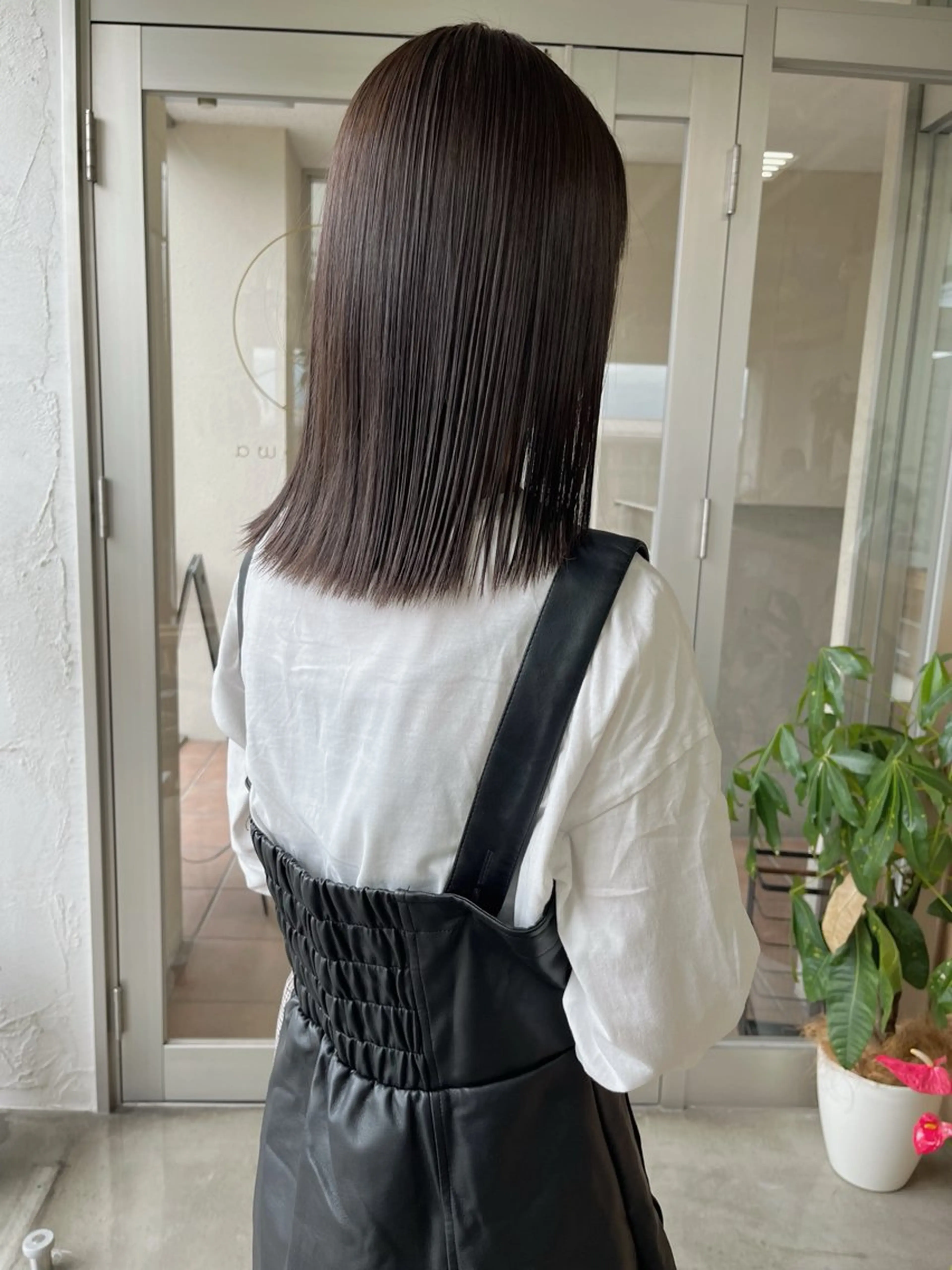 ミディアム カット ヘアカラー トリートメント 荒川泰輝 /オリーブカラーのヘアスタイル
