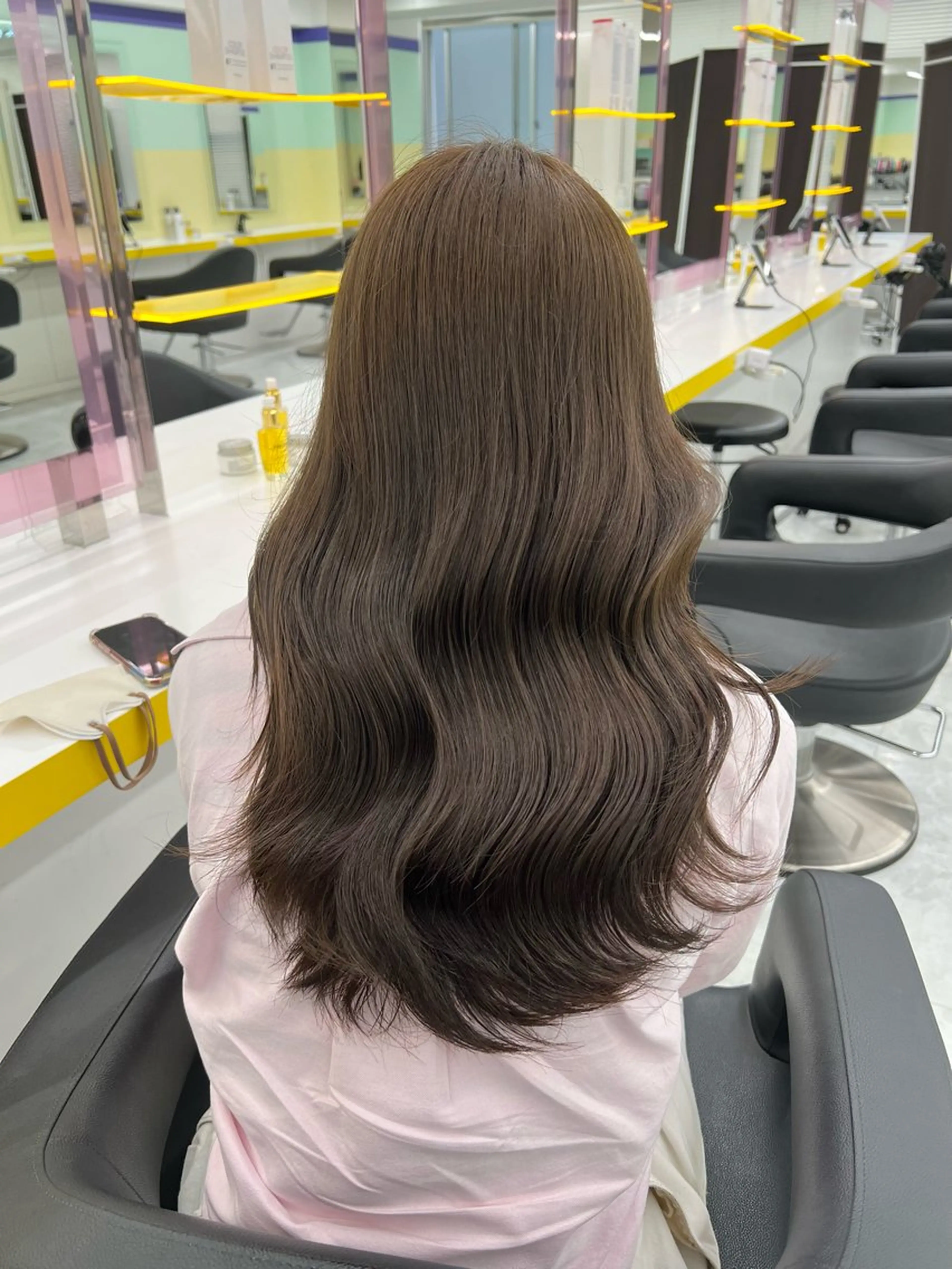 セミロング カット ヘアカラー トリートメント ヘッドスパ ヘアセット 💍レイヤーカット 艶髪💍亘紘輝のヘアスタイル