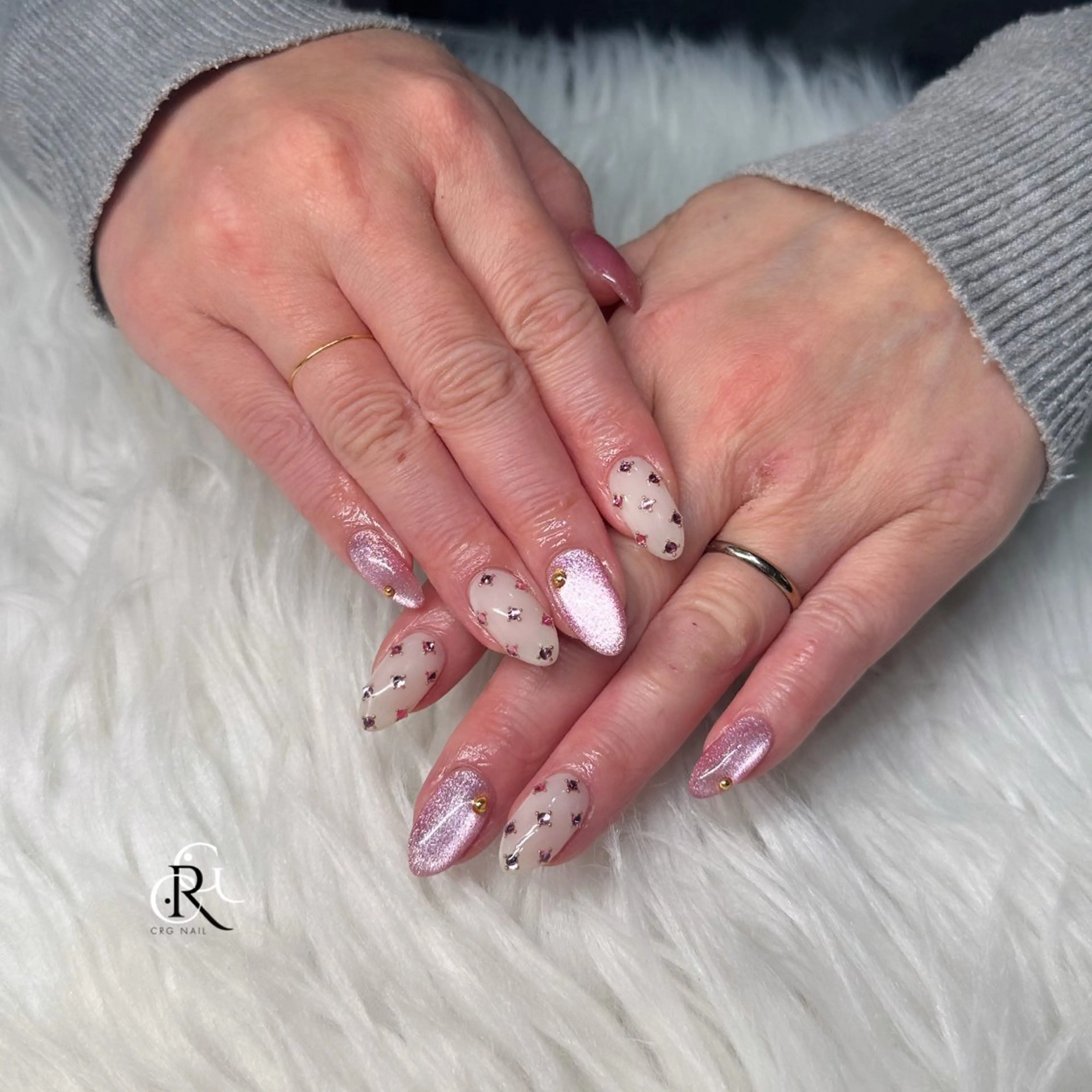 ネイル マグネットネイル ハンドネイル 美フォルム✨ CRG　RURIのネイルデザイン