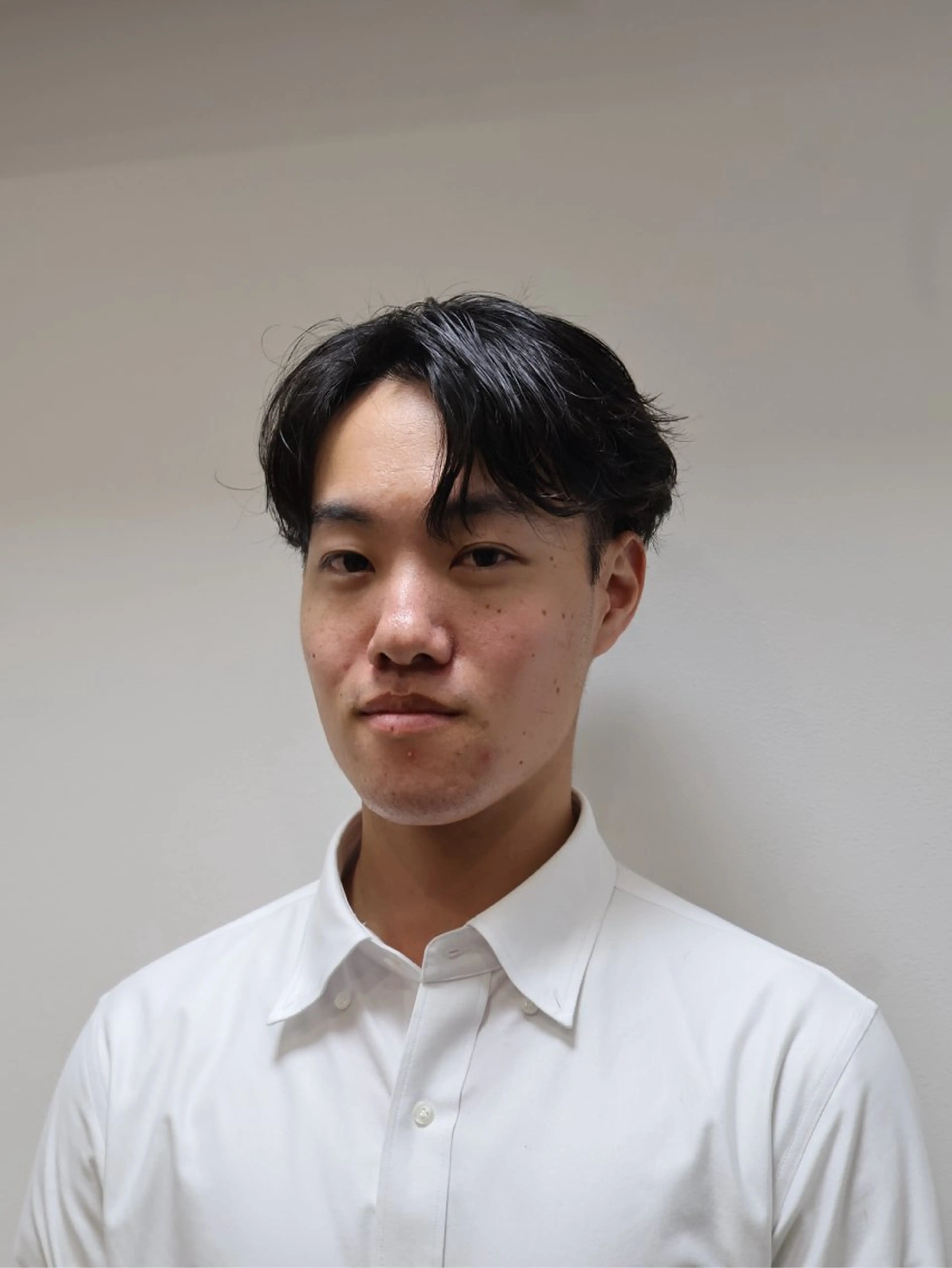 ショート 川副史晶/シャドウ 波巻き/メンズパーマのヘアスタイル