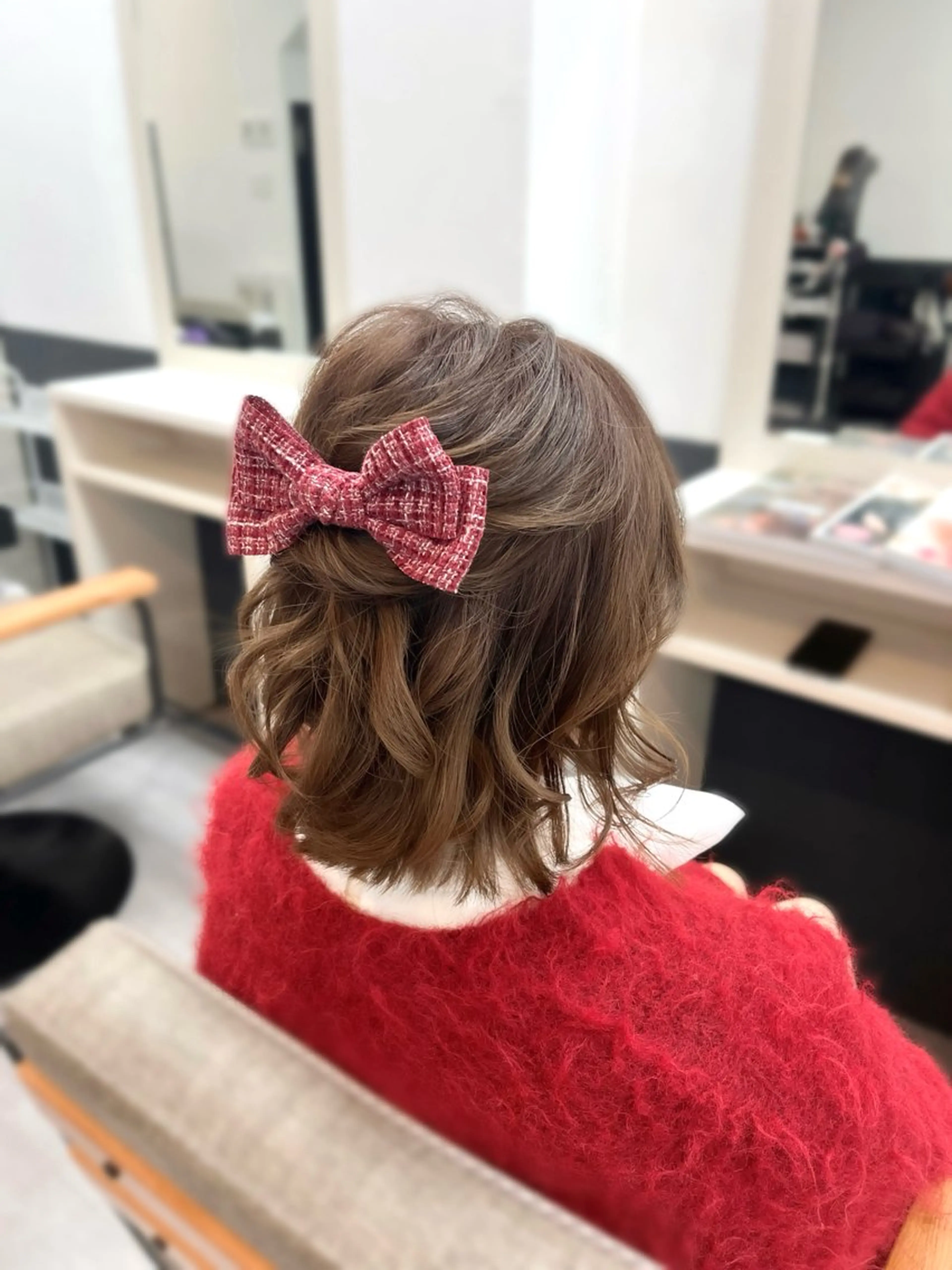 ミディアム カラー ヘアアレンジ ヘアセット hazuki🐈‍⬛ 透明感カラーのヘアスタイル