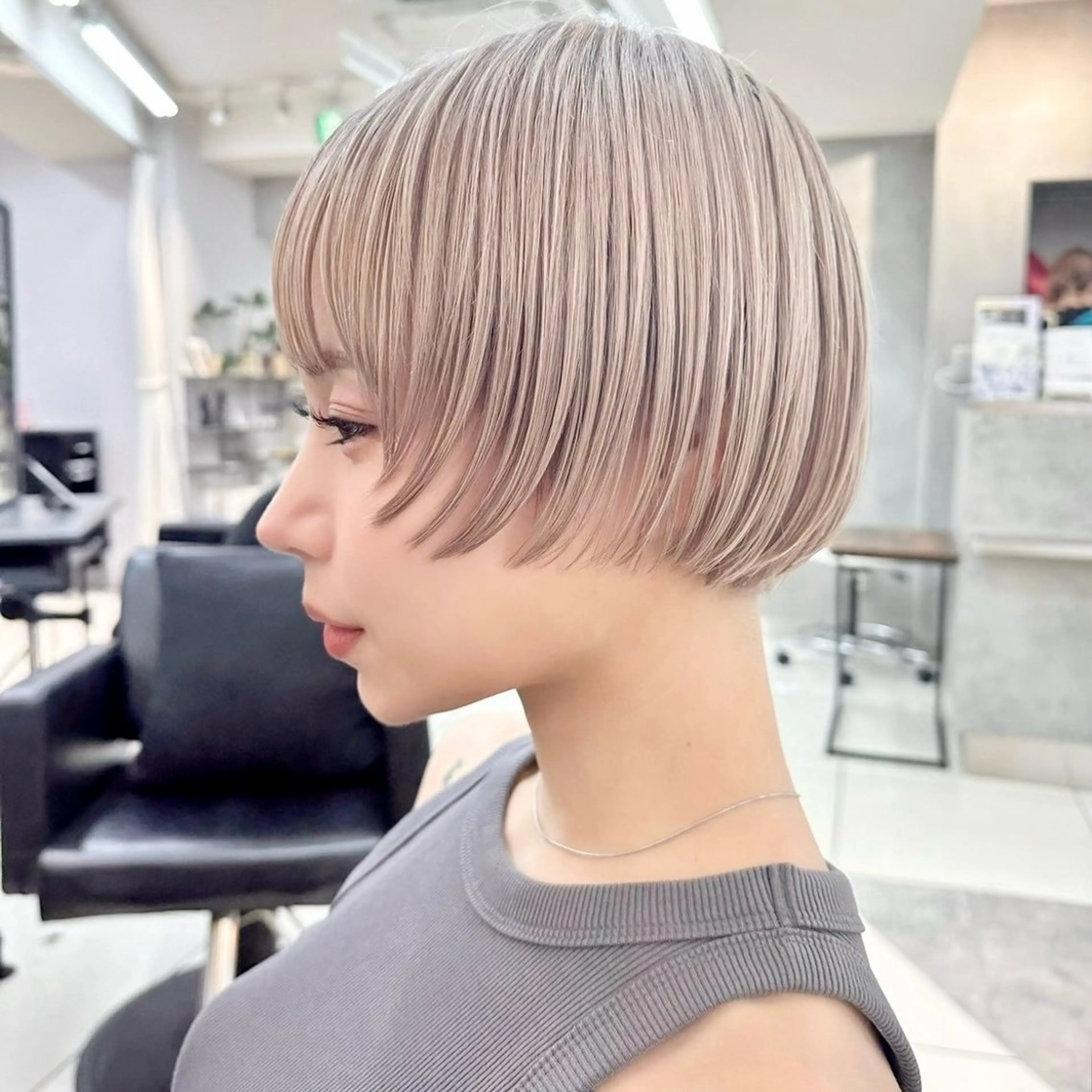 ショート カラー 透け感カラー 🌱いわさきのヘアスタイル