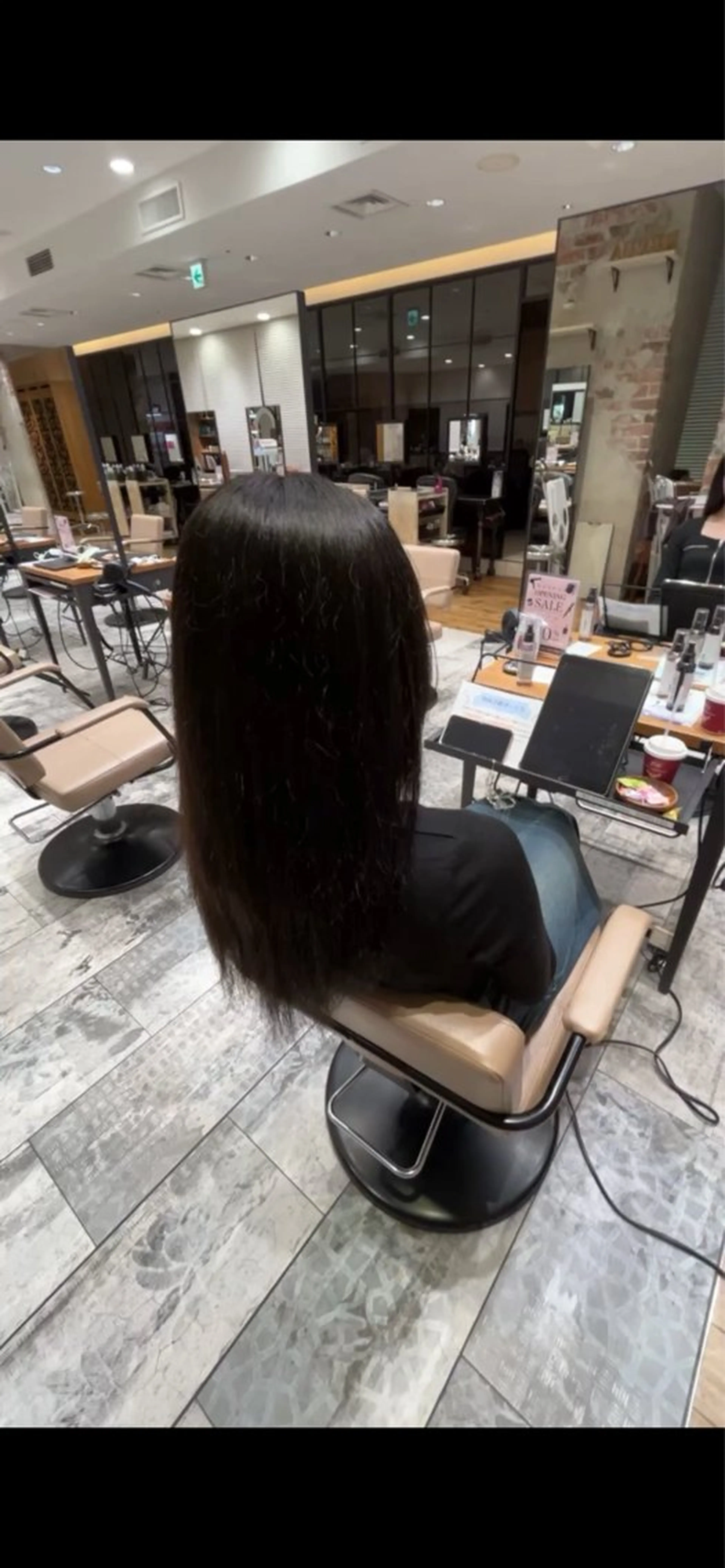 ロング カラー 黒髪 ブリーチ ヘアカラー AFLOAT RUVUA所属・縮毛矯正 ✨💕前田さきえのヘアスタイル