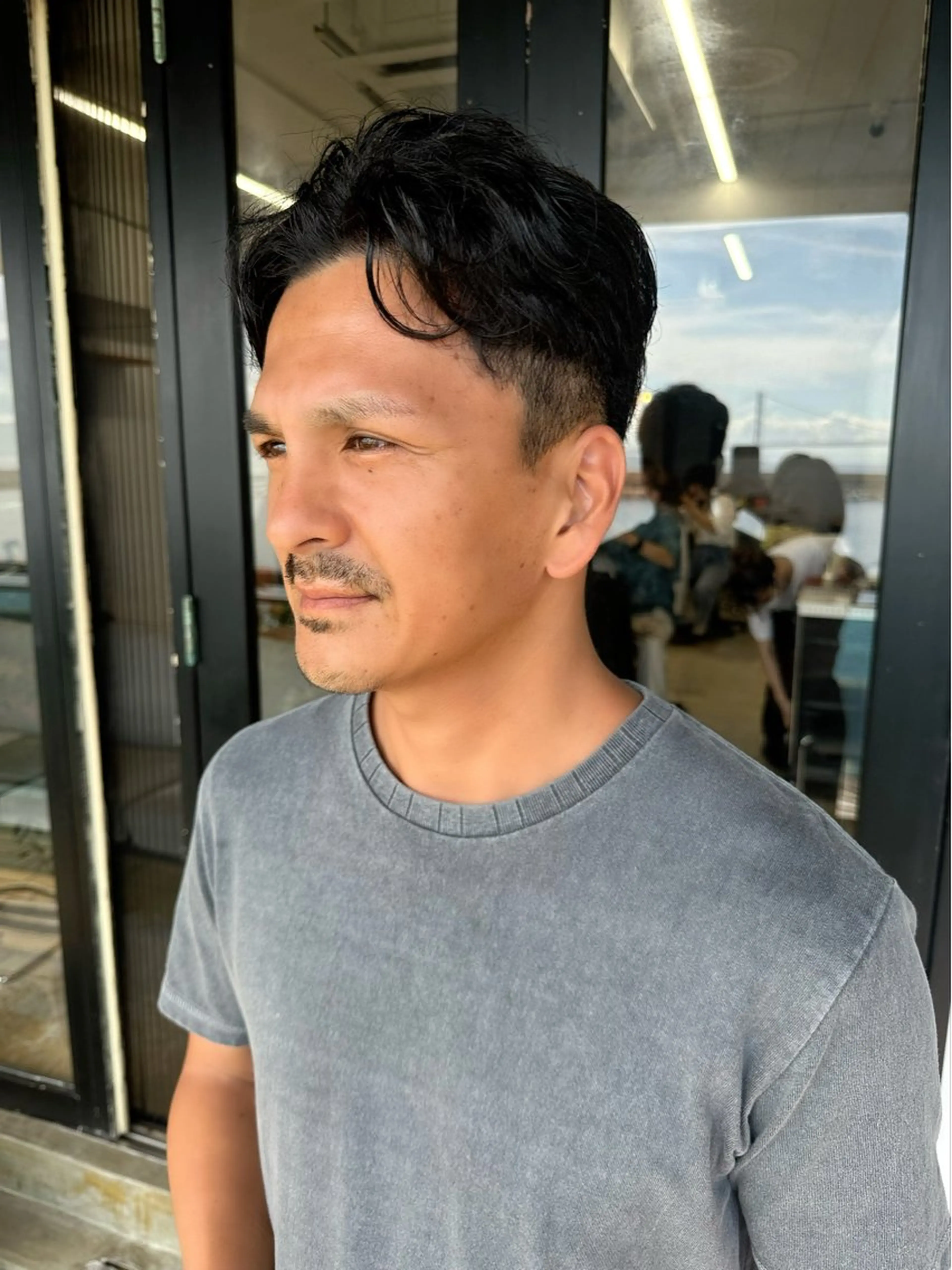 ショート カット 藤本 静香のヘアスタイル