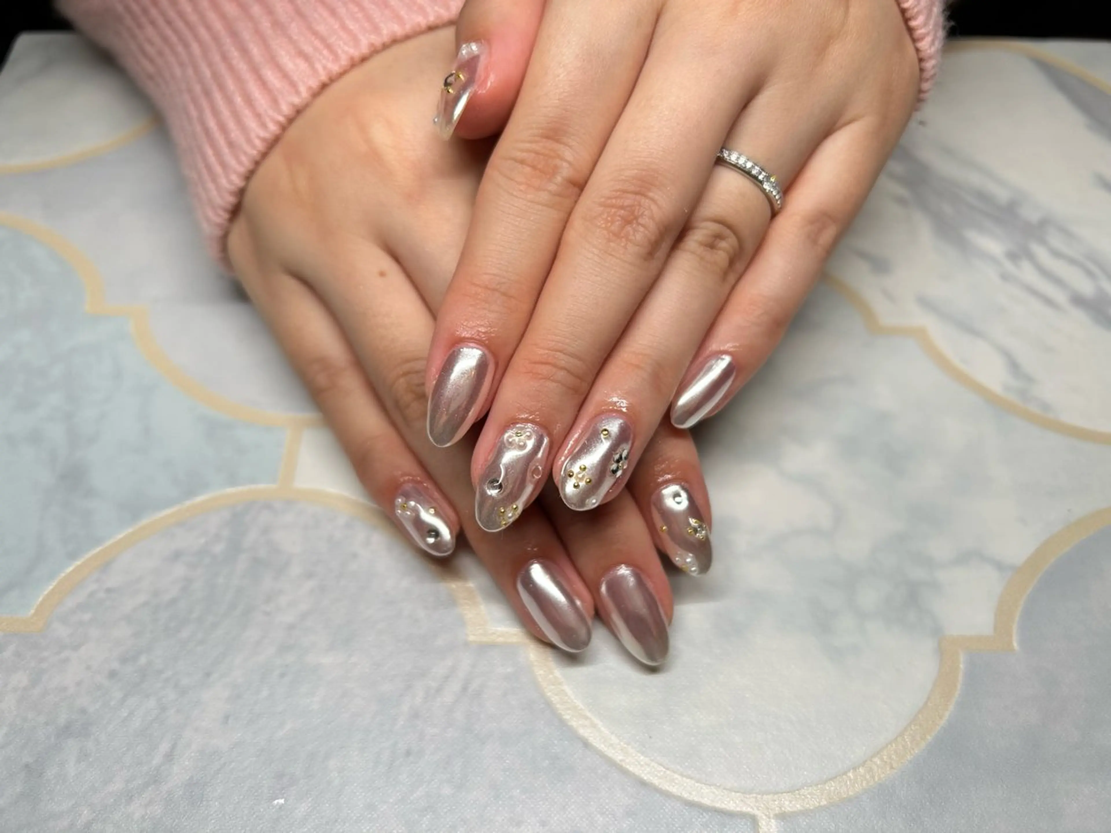 ネイル ミラーネイル ハンドネイル Lisa’s Salonのネイルデザイン