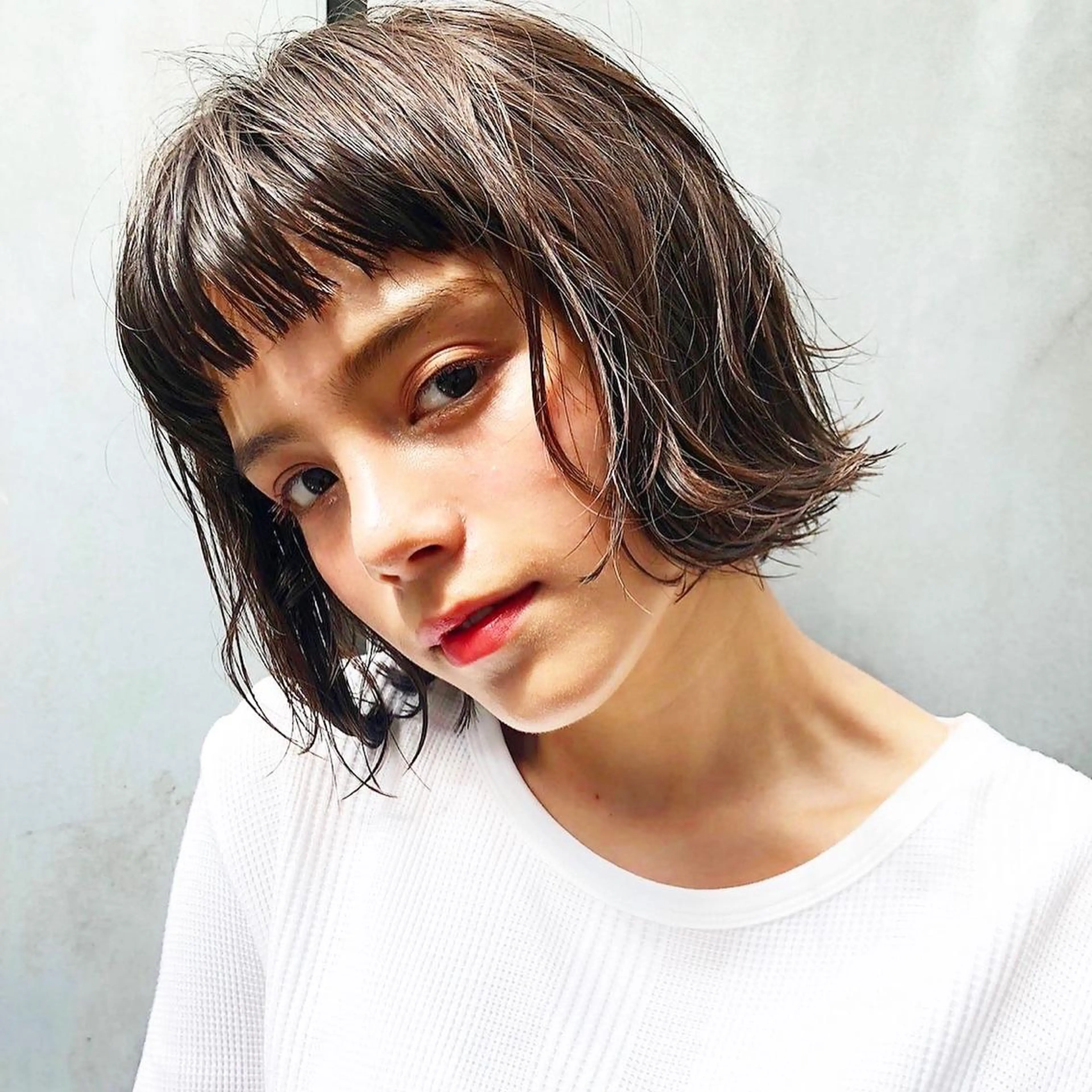 ショート ボブ オン眉 河原 亮のヘアスタイル