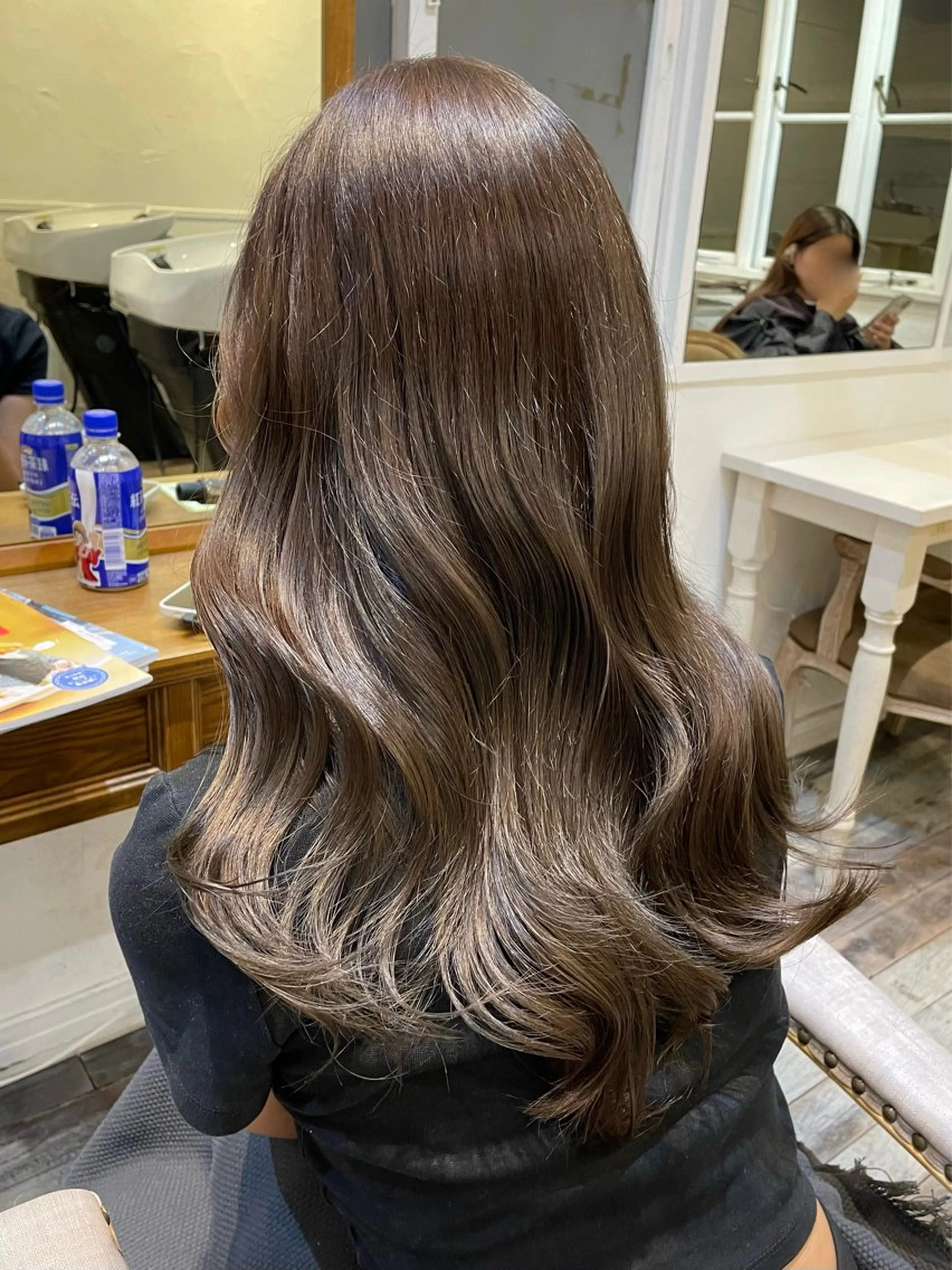 ロング カラー shiomi H TARUMI森　彩華のヘアスタイル