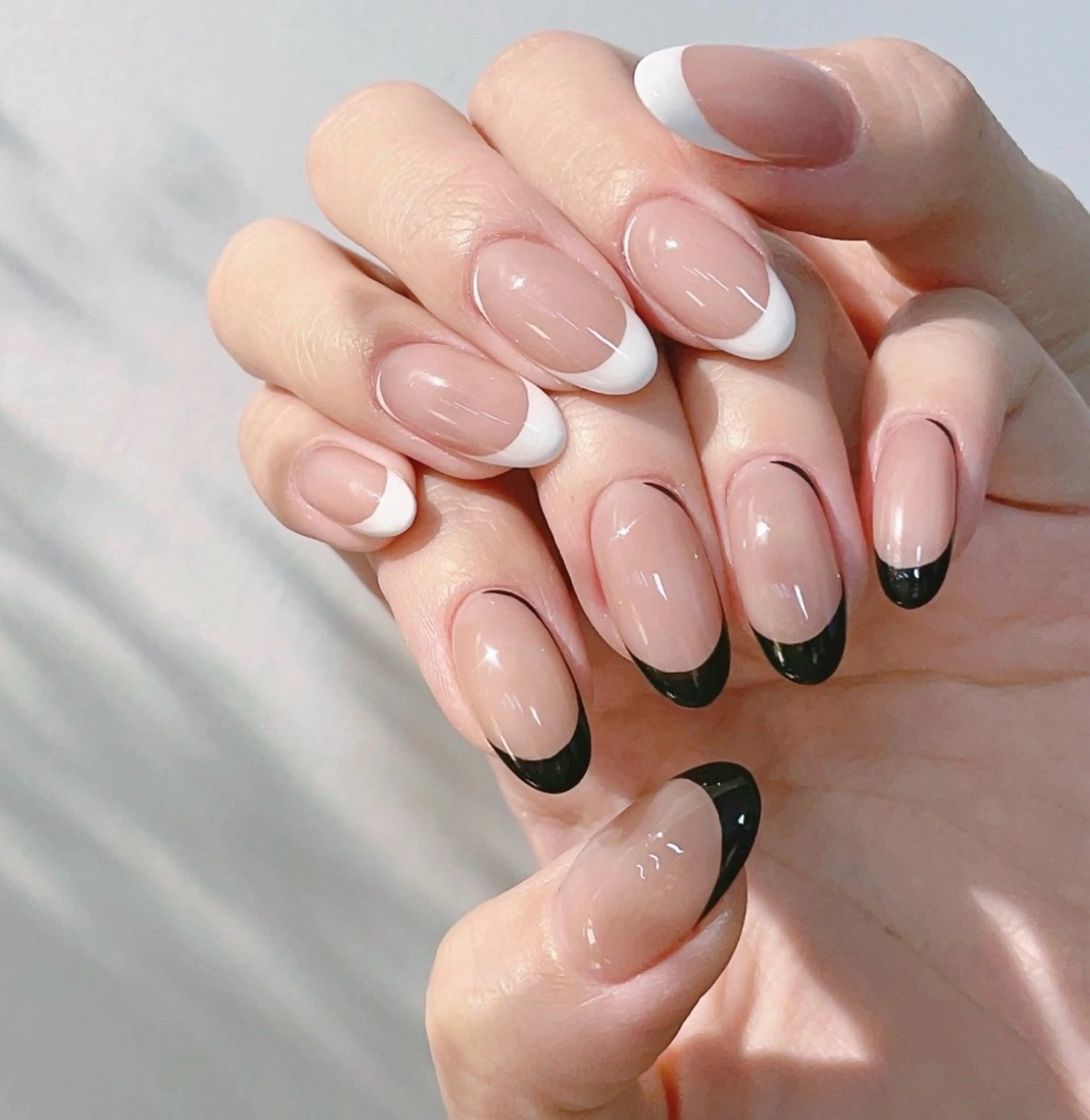 ネイル 韓国ネイル 水色 ロングネイル マグネットネイル ニュアンスネイル ハンドネイル ハンドケア NailDemure 【銀座店】のネイルデザイン