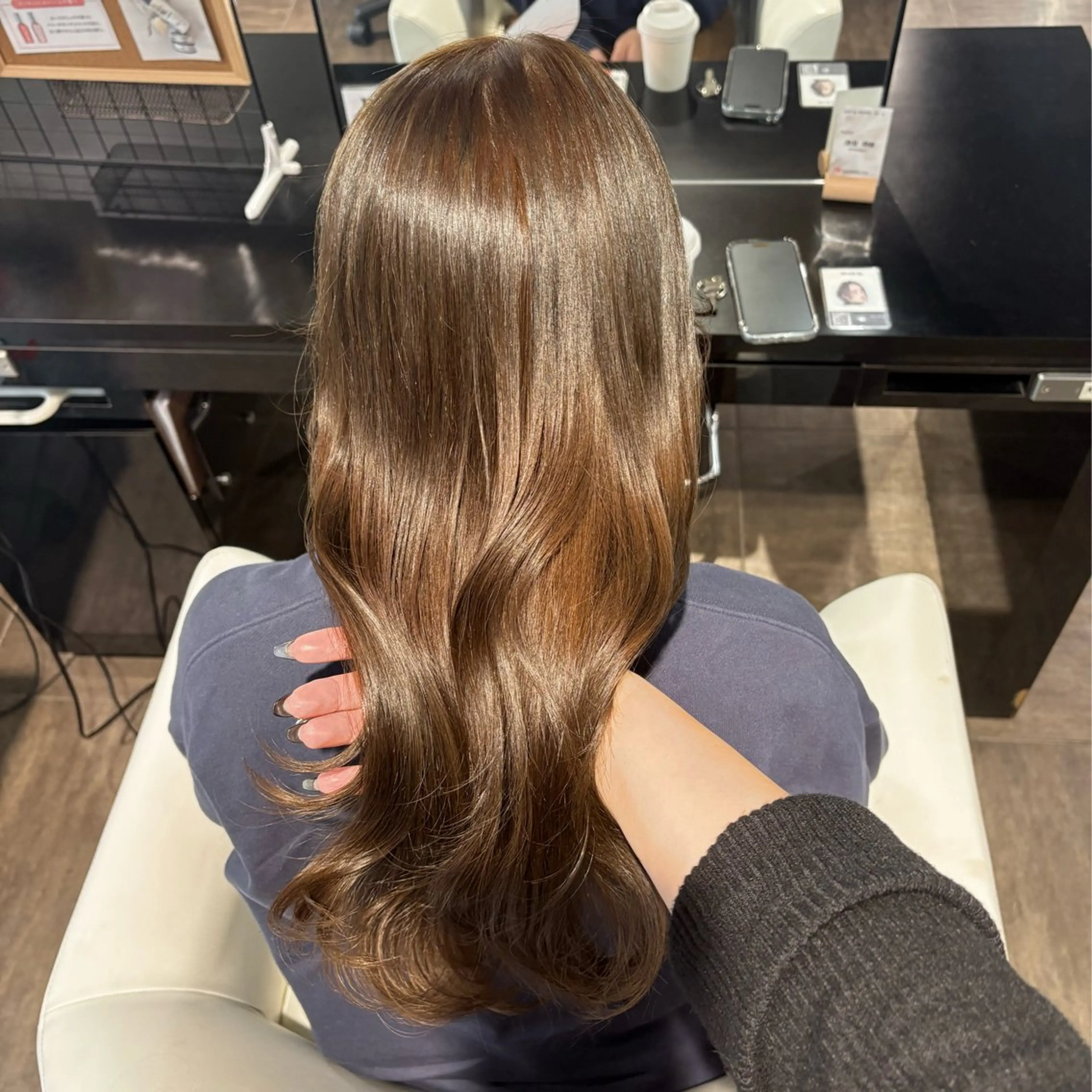 ロング カラー ベージュカラー ブリーチ ダブルカラー ブリーチなしカラー オリーブベージュ ヘアカラー トリートメント 🤍大人可愛い⌇ 𝐑 𝐈 𝐎🤍のヘアスタイル