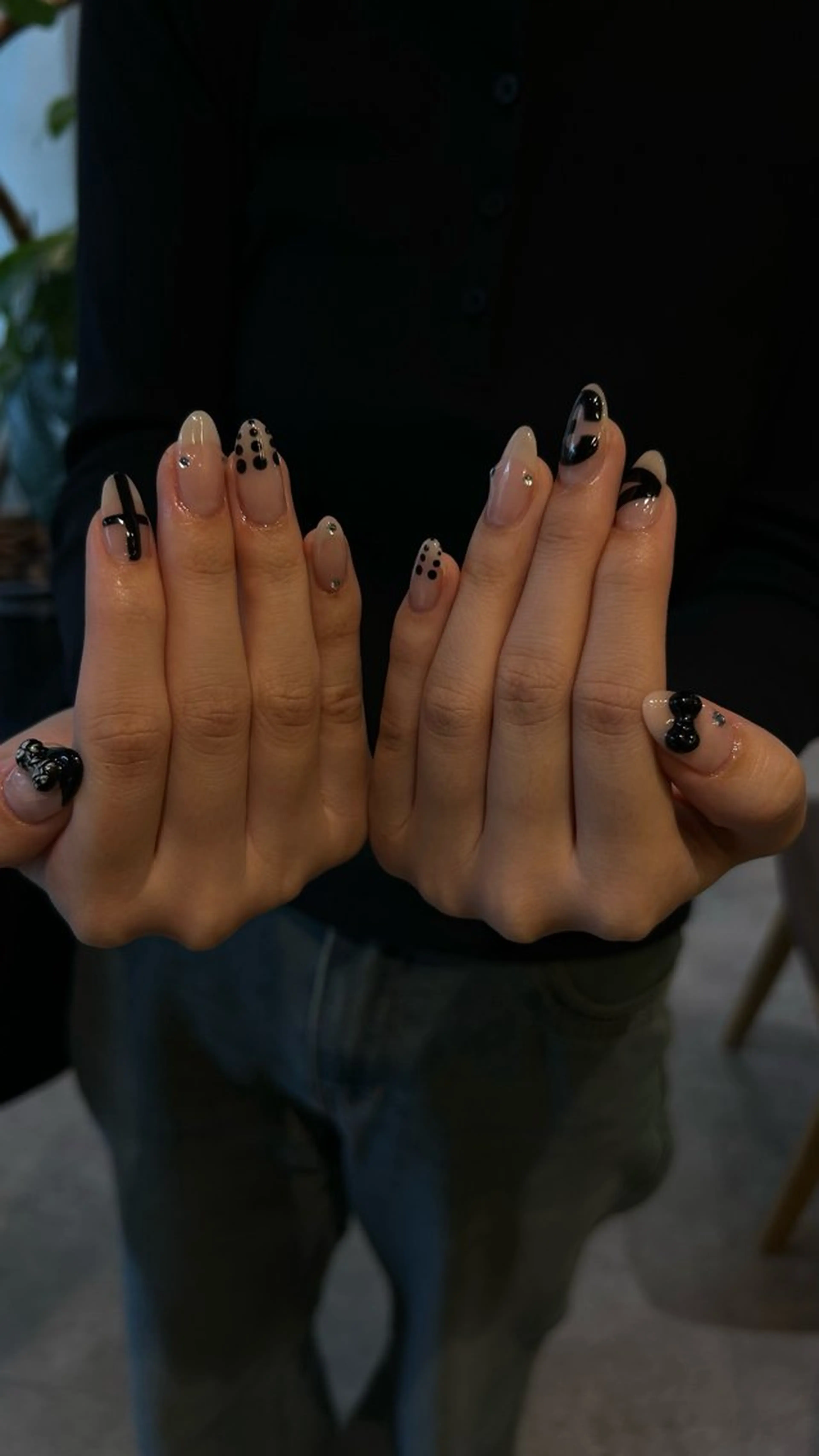 ネイル ハンドネイル mira໒꒱· ﾟ 個性アートnailのネイルデザイン