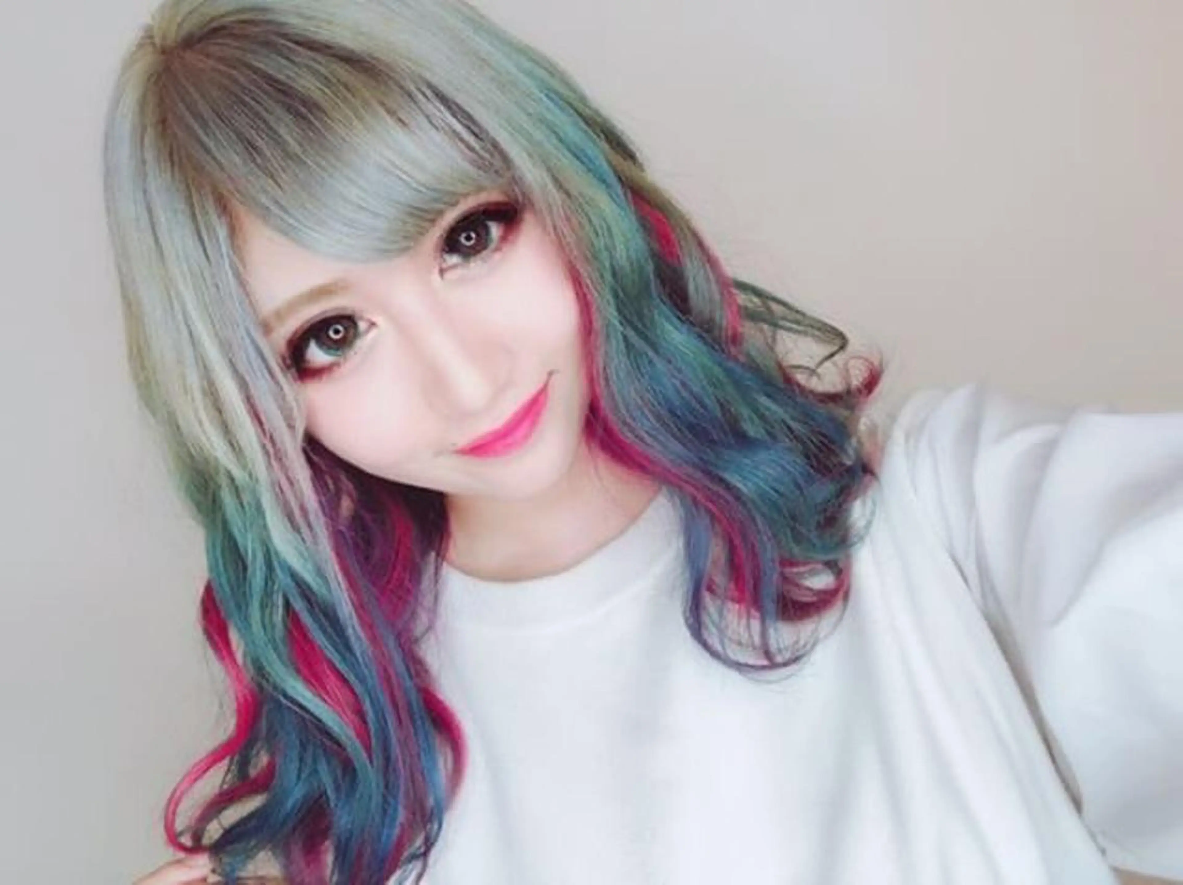 ミディアム カラー MARDI GRAS 蘭丸のヘアスタイル