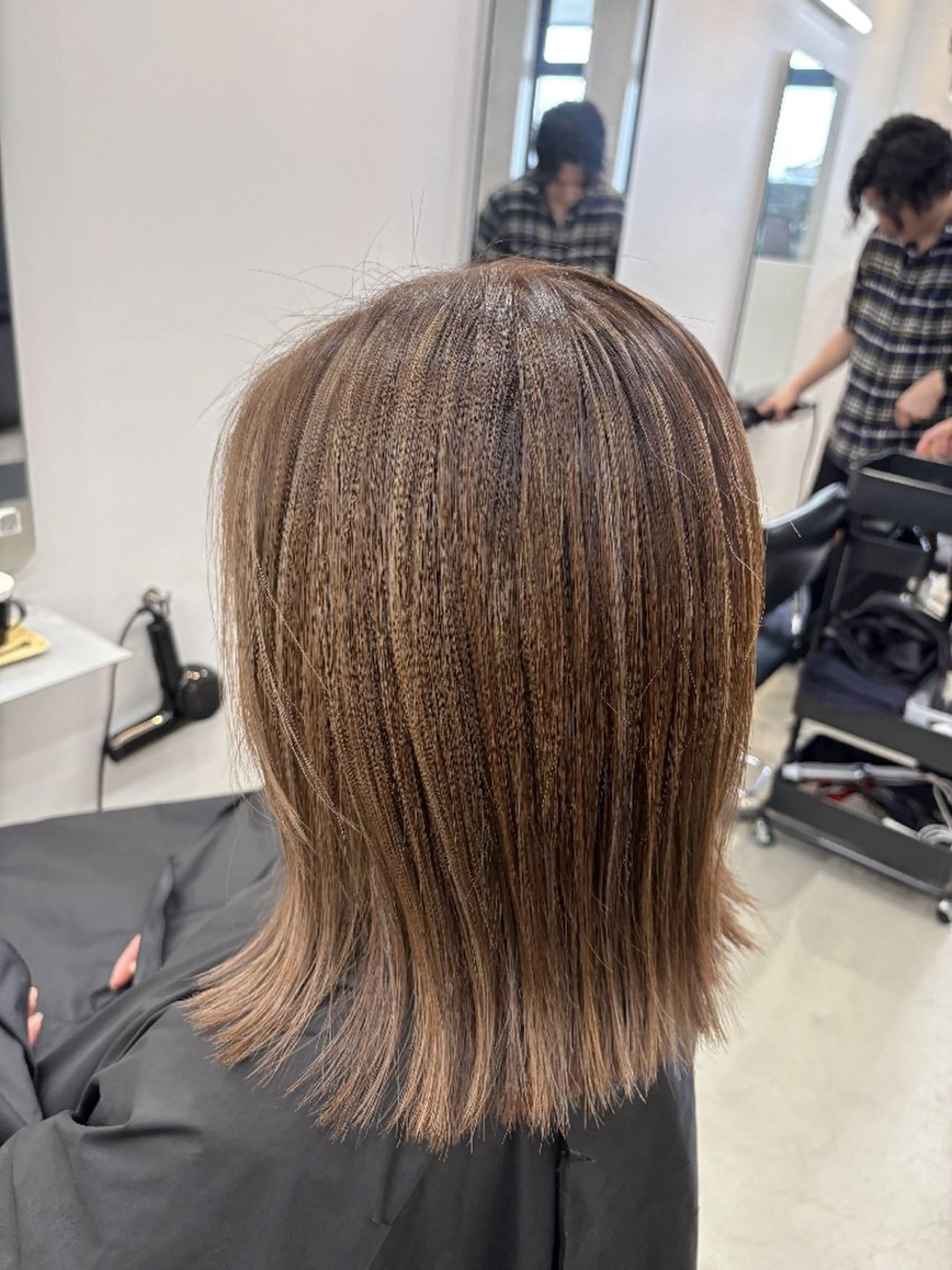 カット+ハイライトカラーの写真