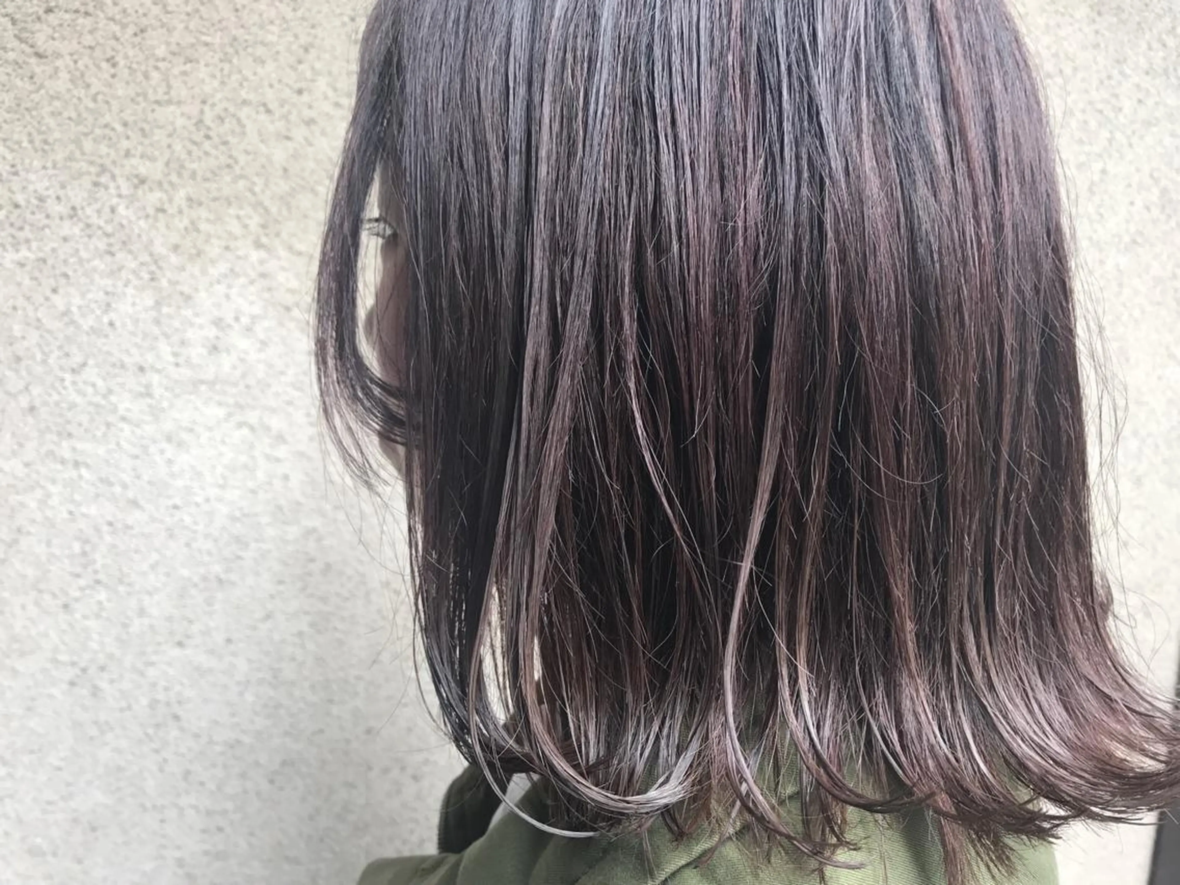 ミディアム カラー ピンクカラー ピンクパープル パープルカラー カット ヘアカラー トリートメント vato マンツーマンサロンのヘアスタイル