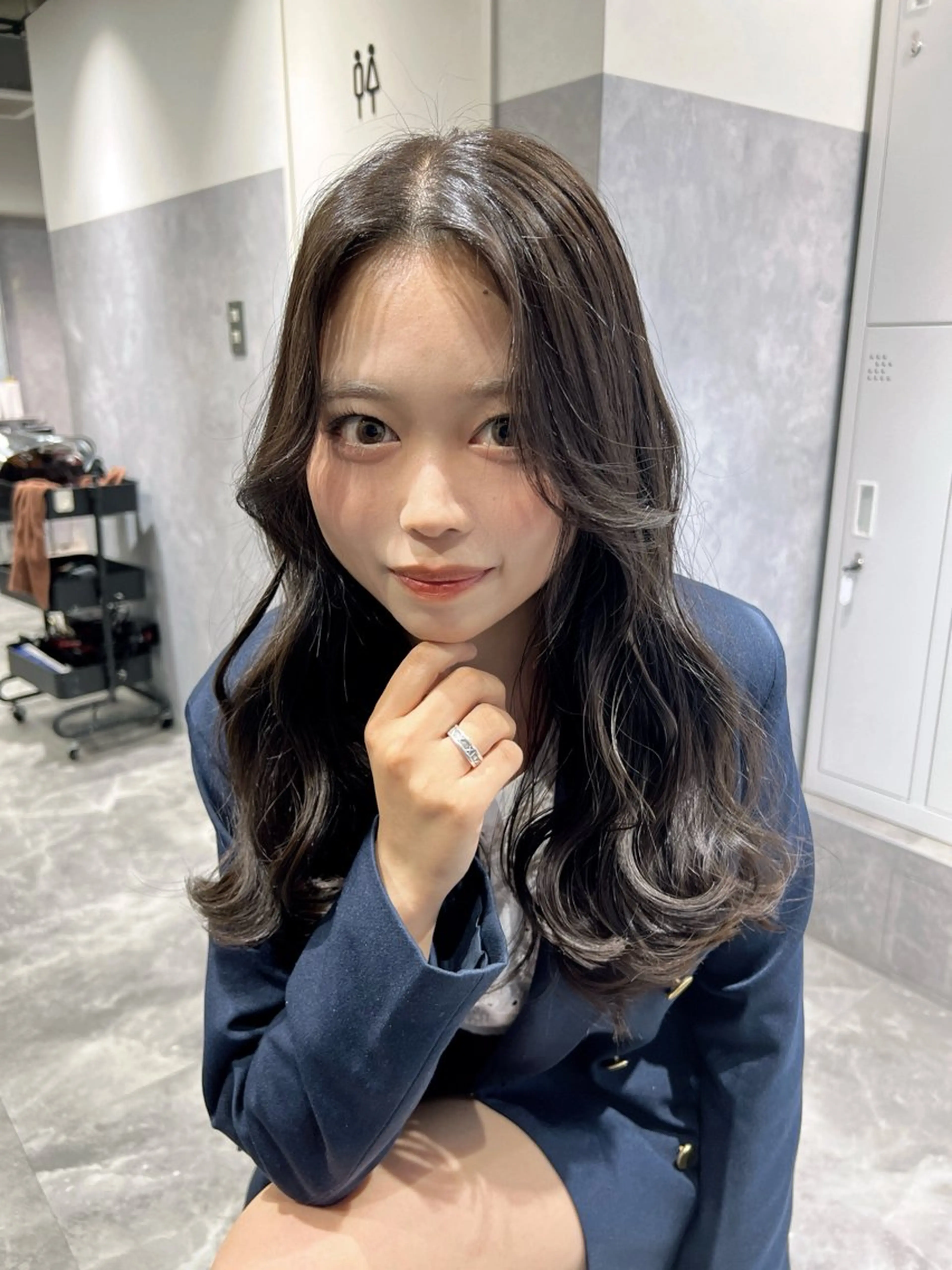 ロング カラー ブリーチ ケアブリーチ トリートメント TOMONA👑 ミルクティーレイヤーのヘアスタイル