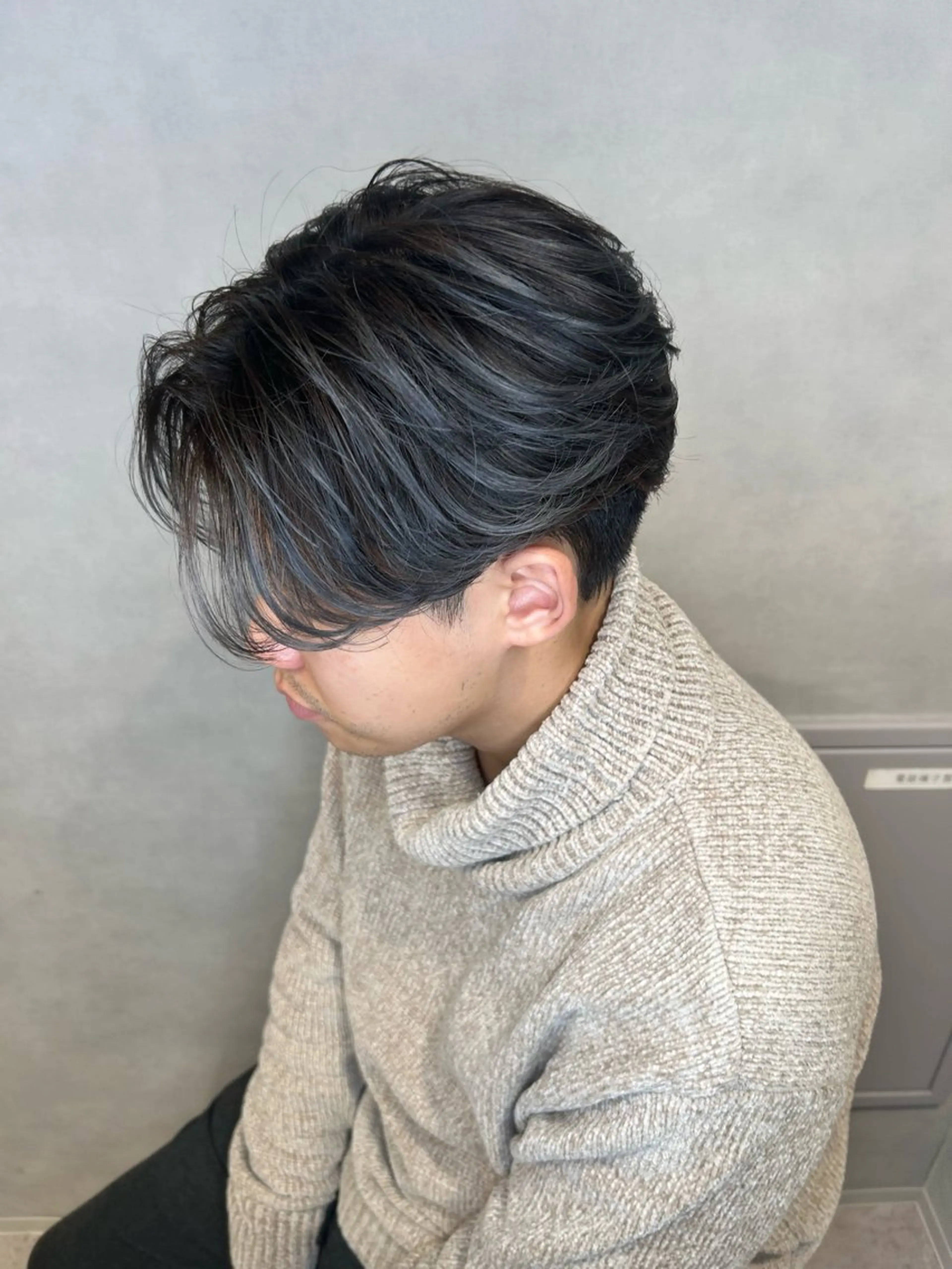 ショート カラー メンズ メンズバレイヤージュ バレイヤージュ シルバー レイヤーカット 外国人風カラー職人 レオのヘアスタイル