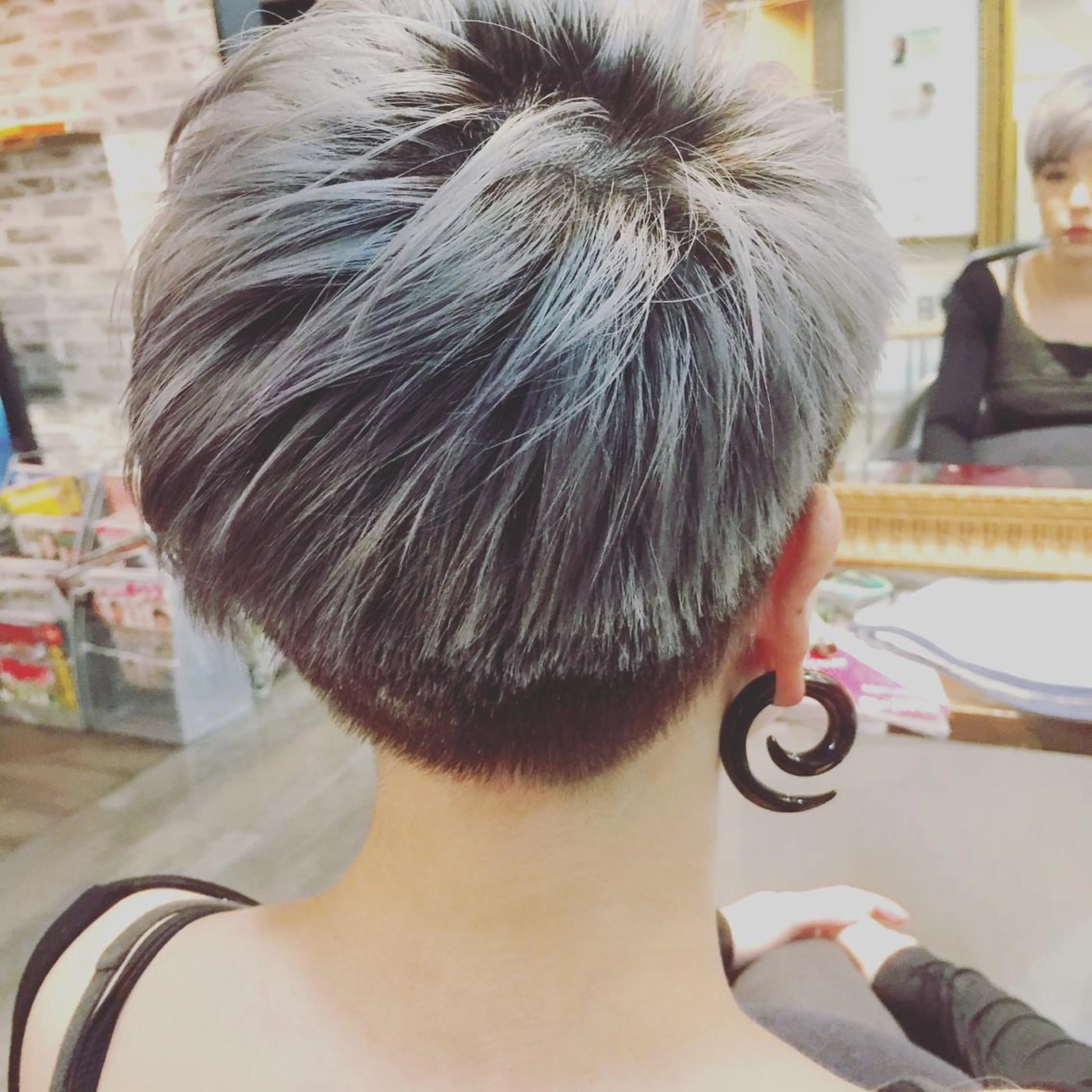 ショート カノンバイフラミューム所属・ショートは任せて ミヤザキのヘアスタイル