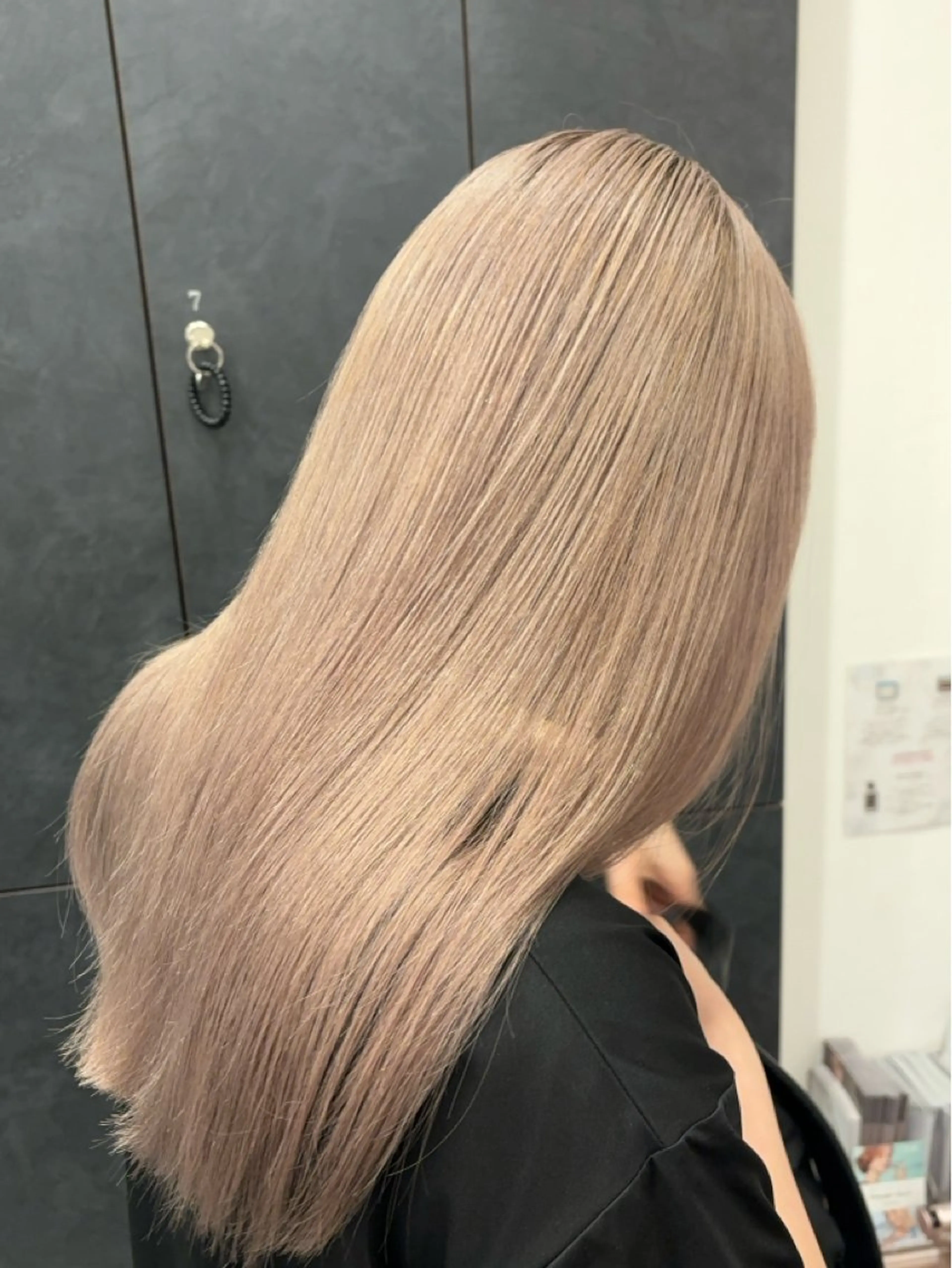 ロング カラー Ｖｉｏｔ  銀座 樋口 桃佳のヘアスタイル