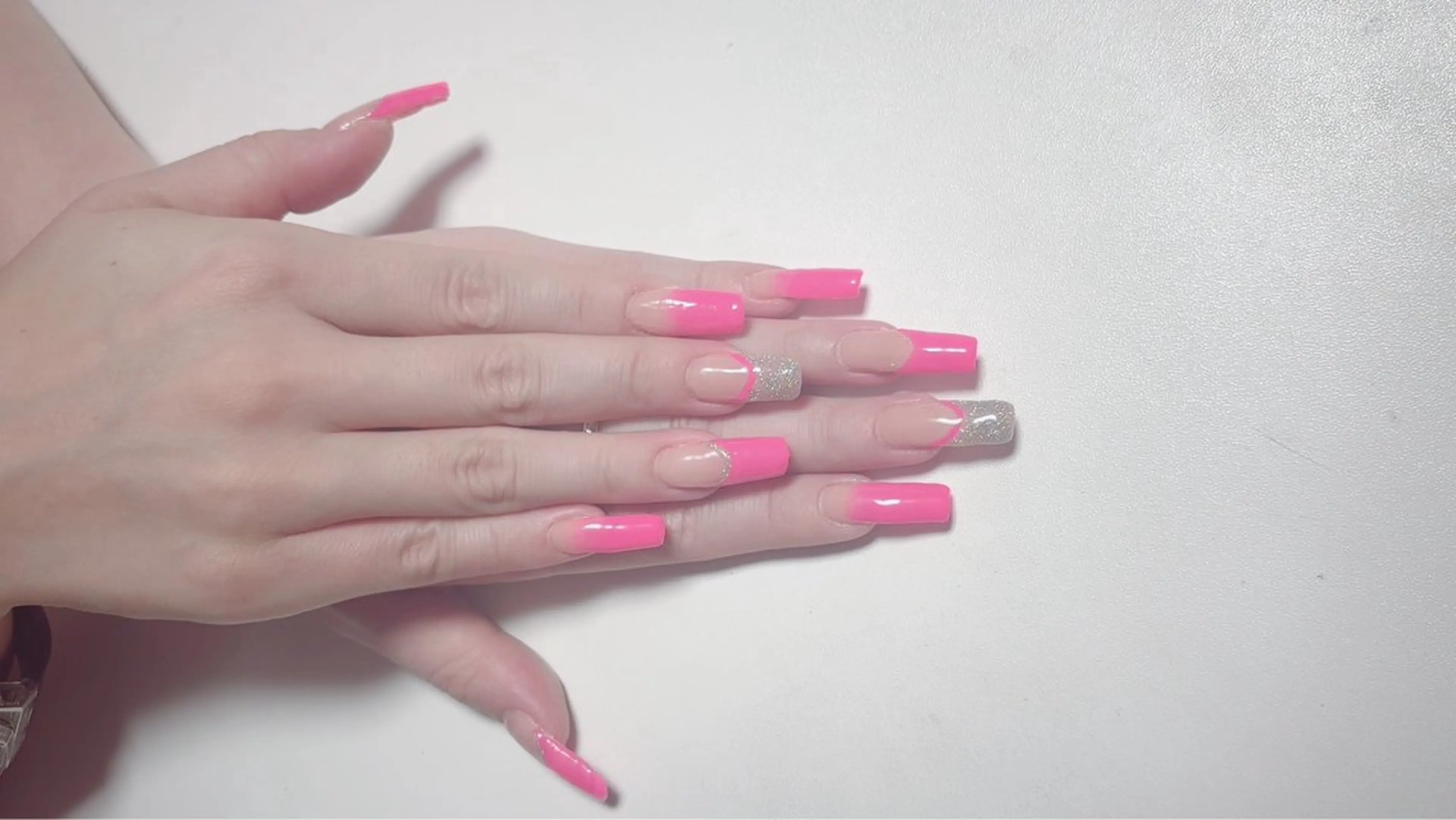ネイル ハンドネイル フットネイル ハンドケア Beauty SalonWingのマツエク・マツパデザイン