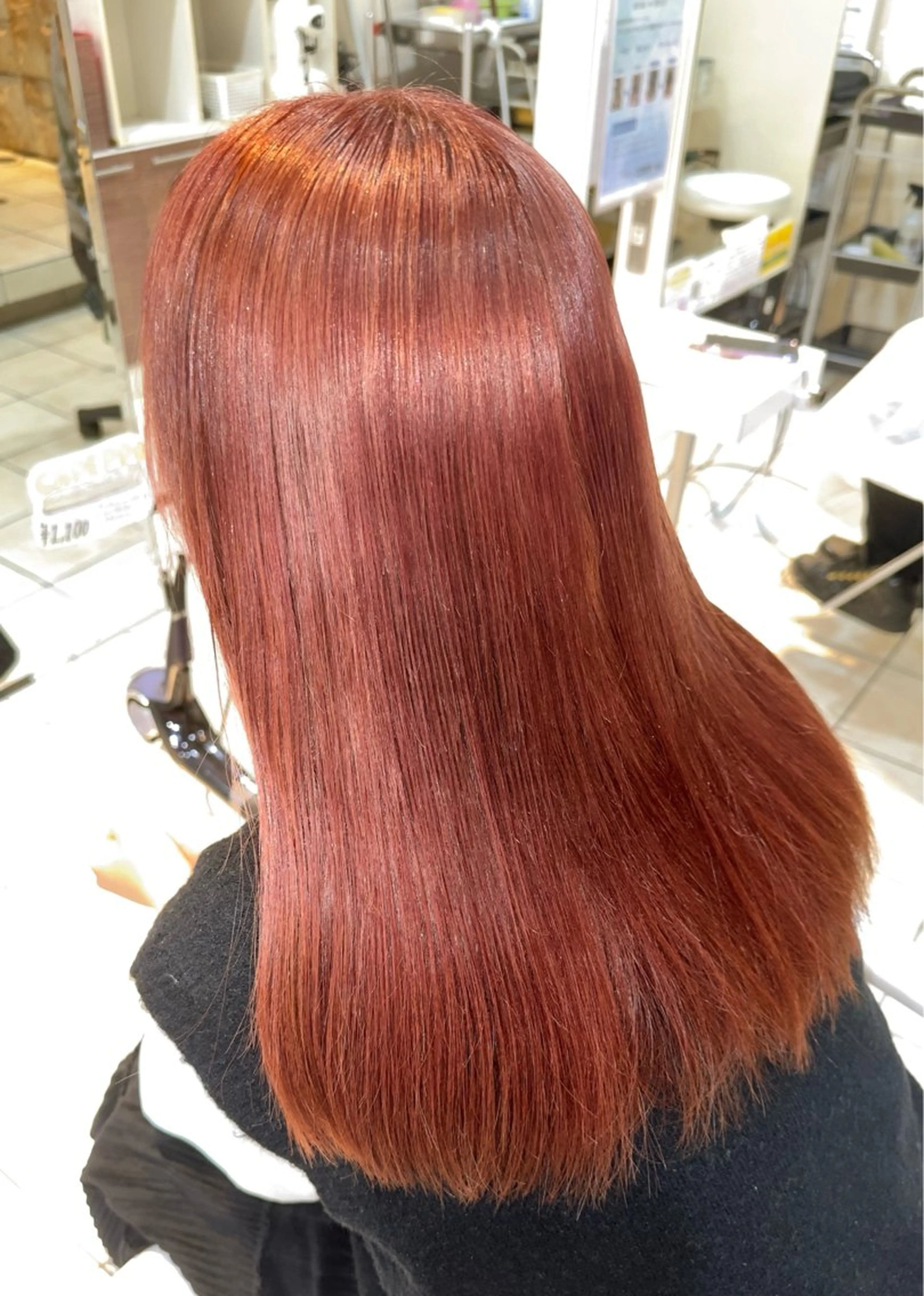 ロング カラー 艶髪 インナーカラーのヘアスタイル