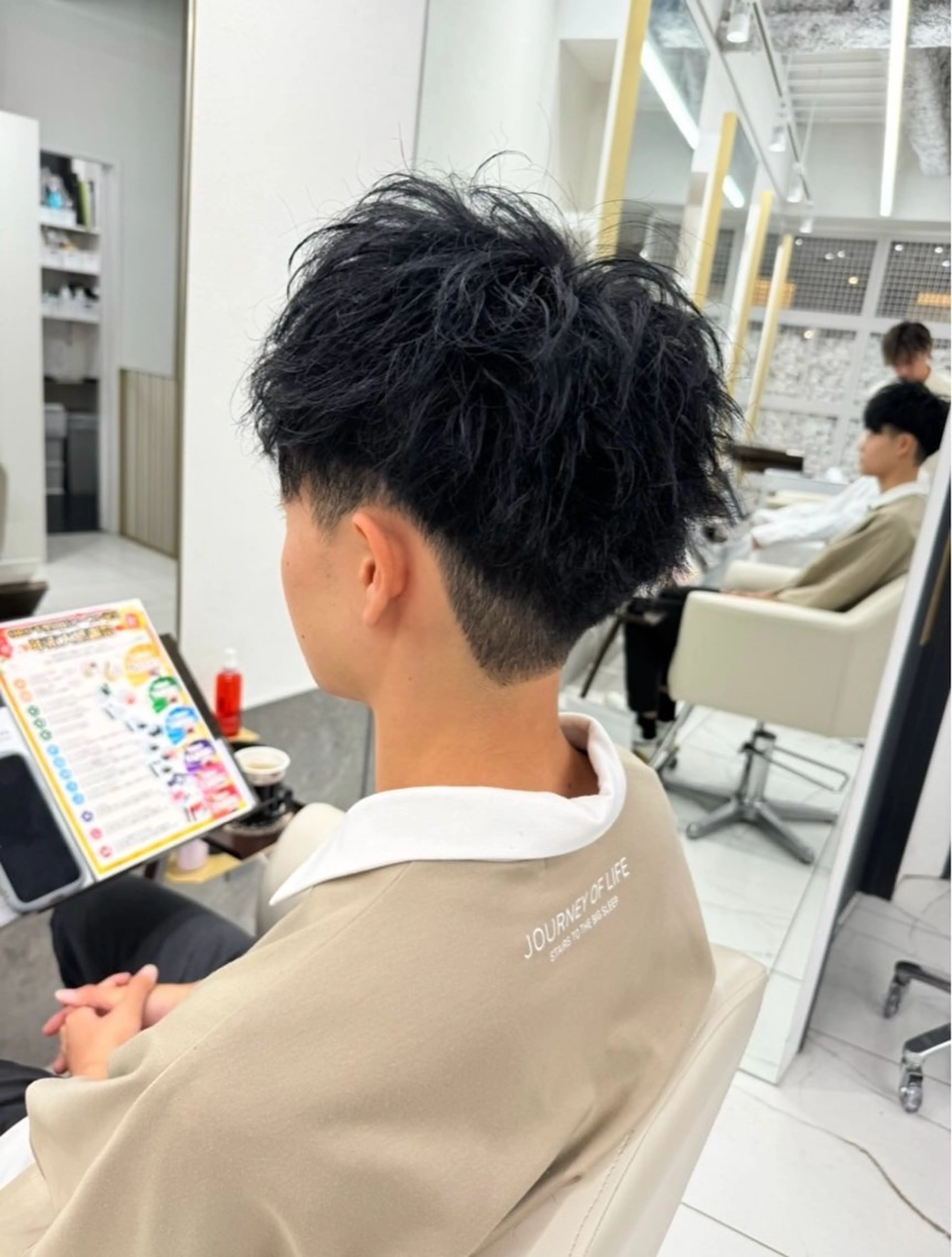ショート パーマ メンズ 里見 愛梨のヘアスタイル