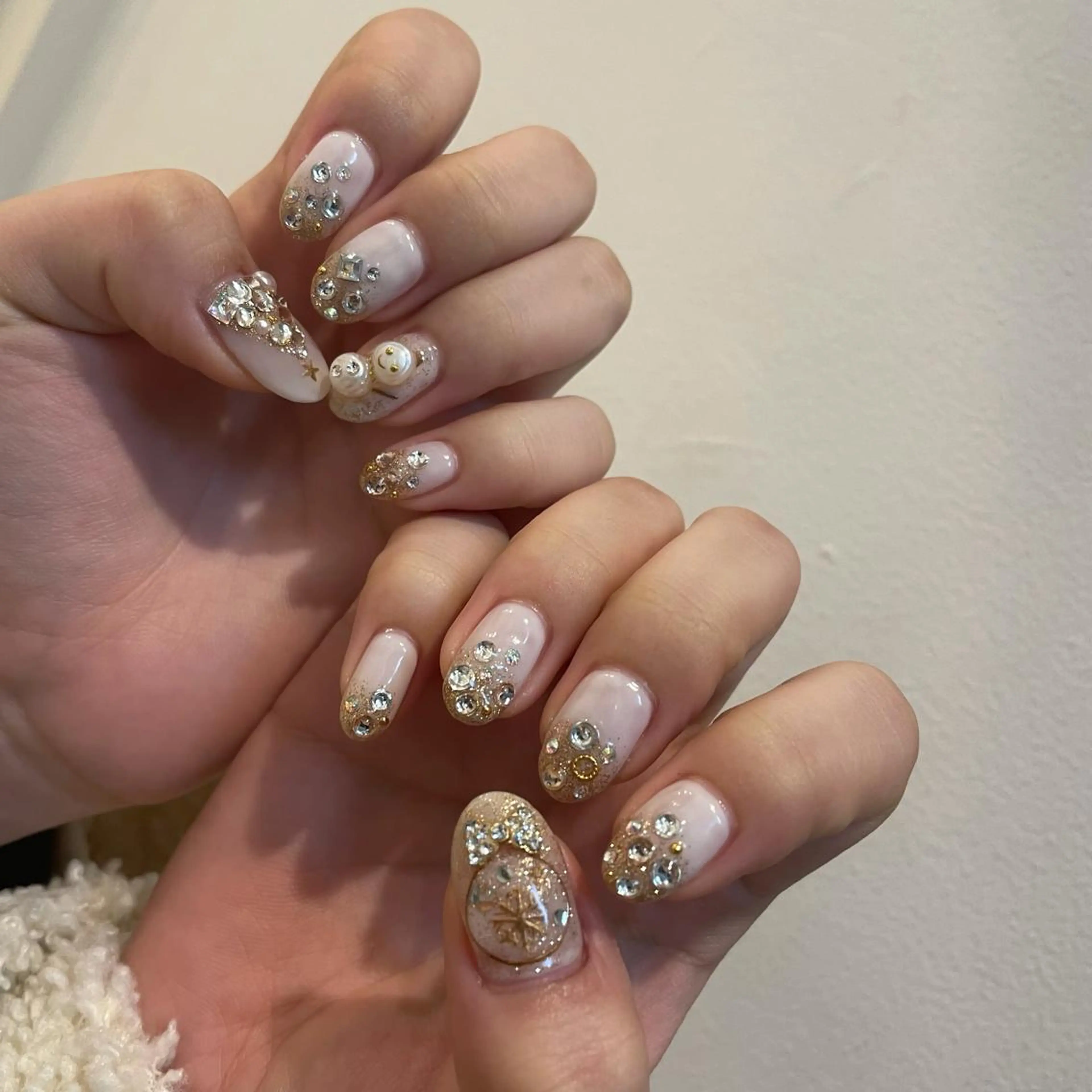 ネイル 持ち込み 冬ネイル クリスマス ハンドネイル miu nail所属・MIUNail YUMIのネイルデザイン