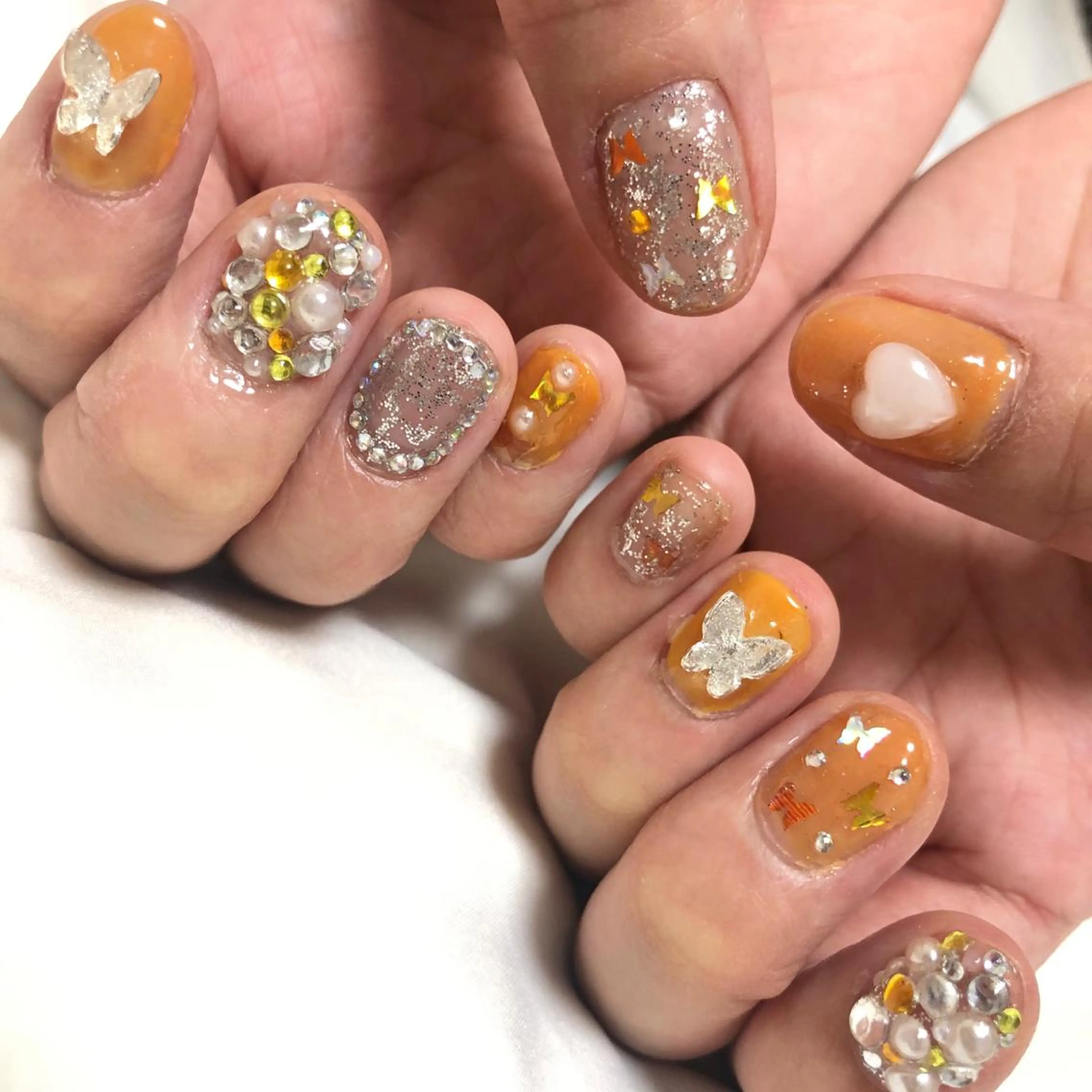 ネイル オレンジ ハンドネイル 淡色ネイル 🎀moeのネイルデザイン