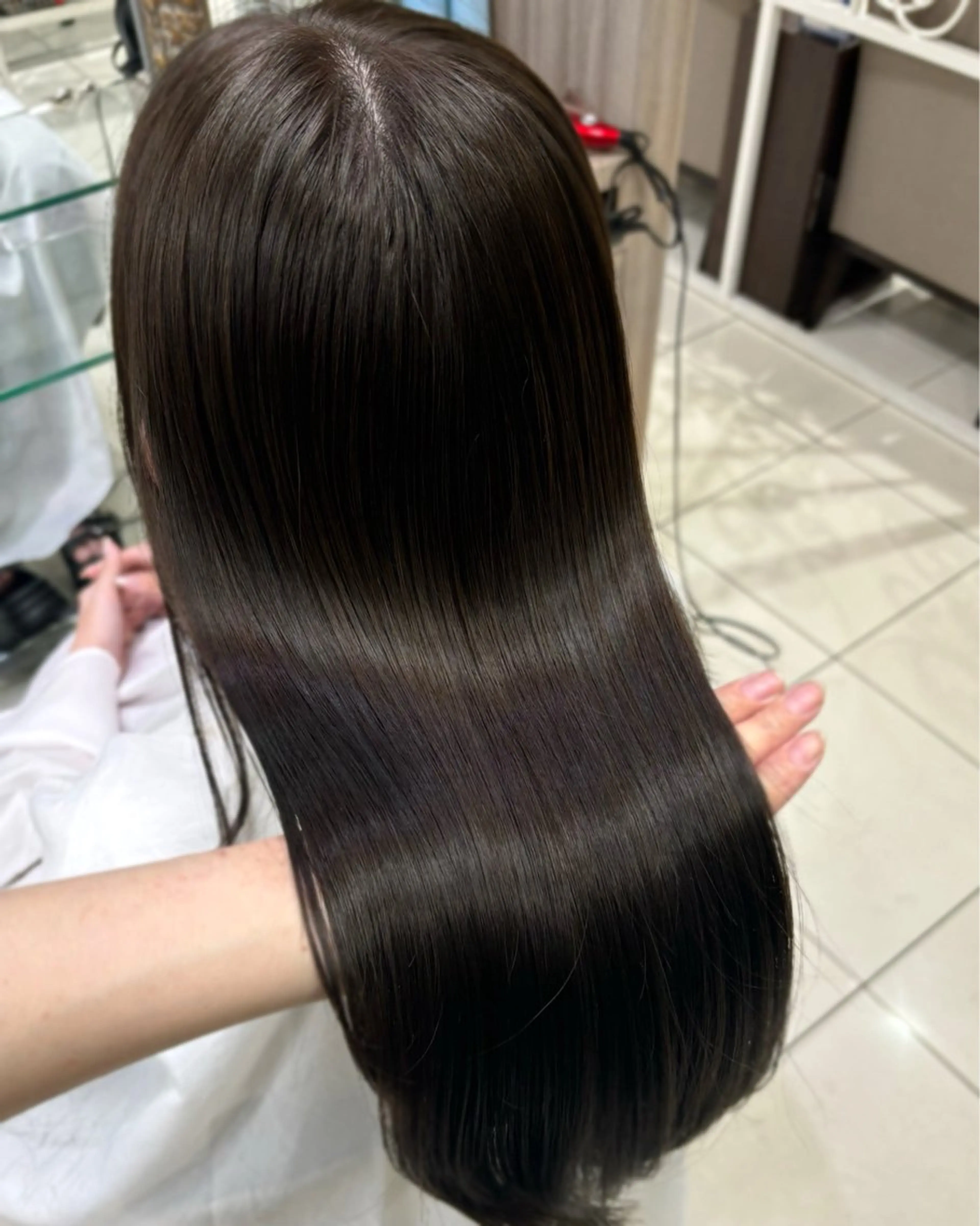 セミロング 岡山 愛のヘアスタイル