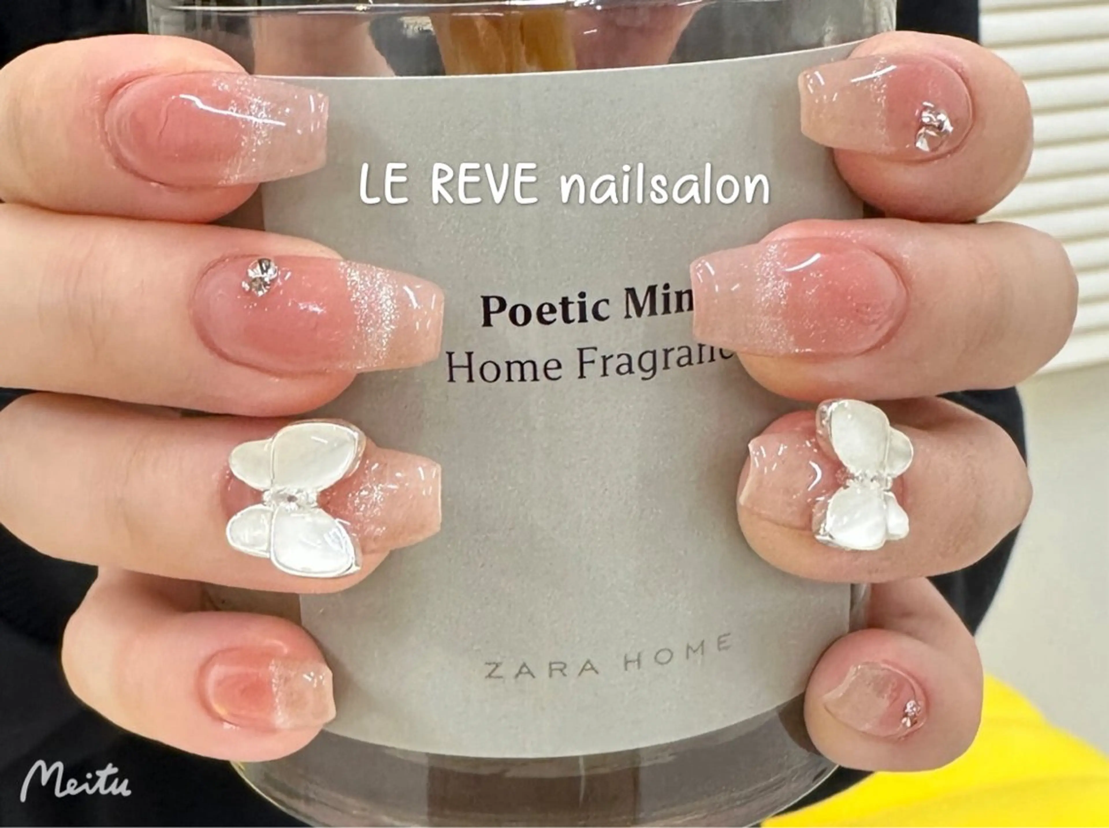 ネイル チークネイル マグネットネイル ワンホンネイル LE REVE Hinaのネイルデザイン