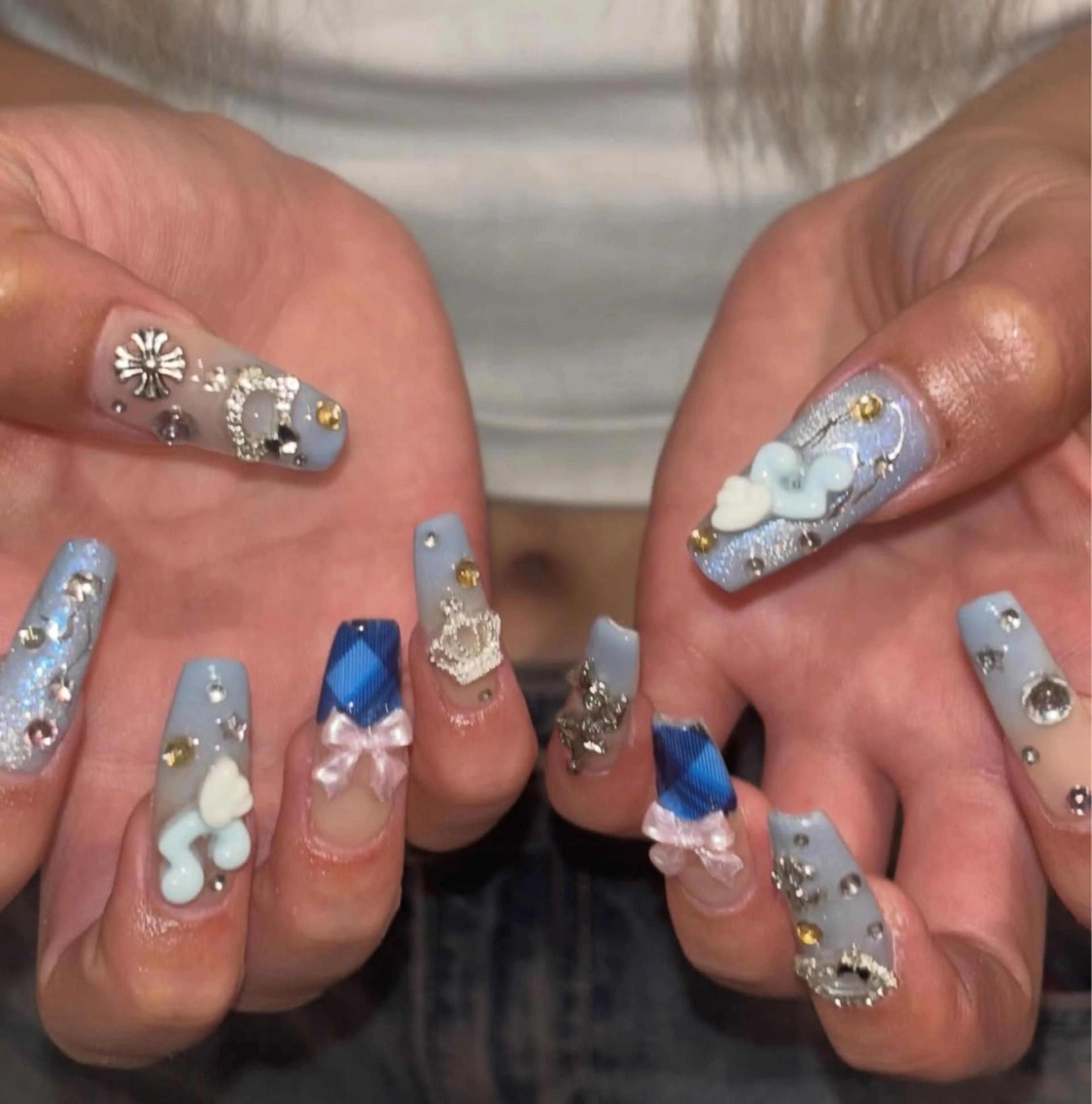 ネイル ハンドネイル 🐬Cxxu° Nail✝️のネイルデザイン