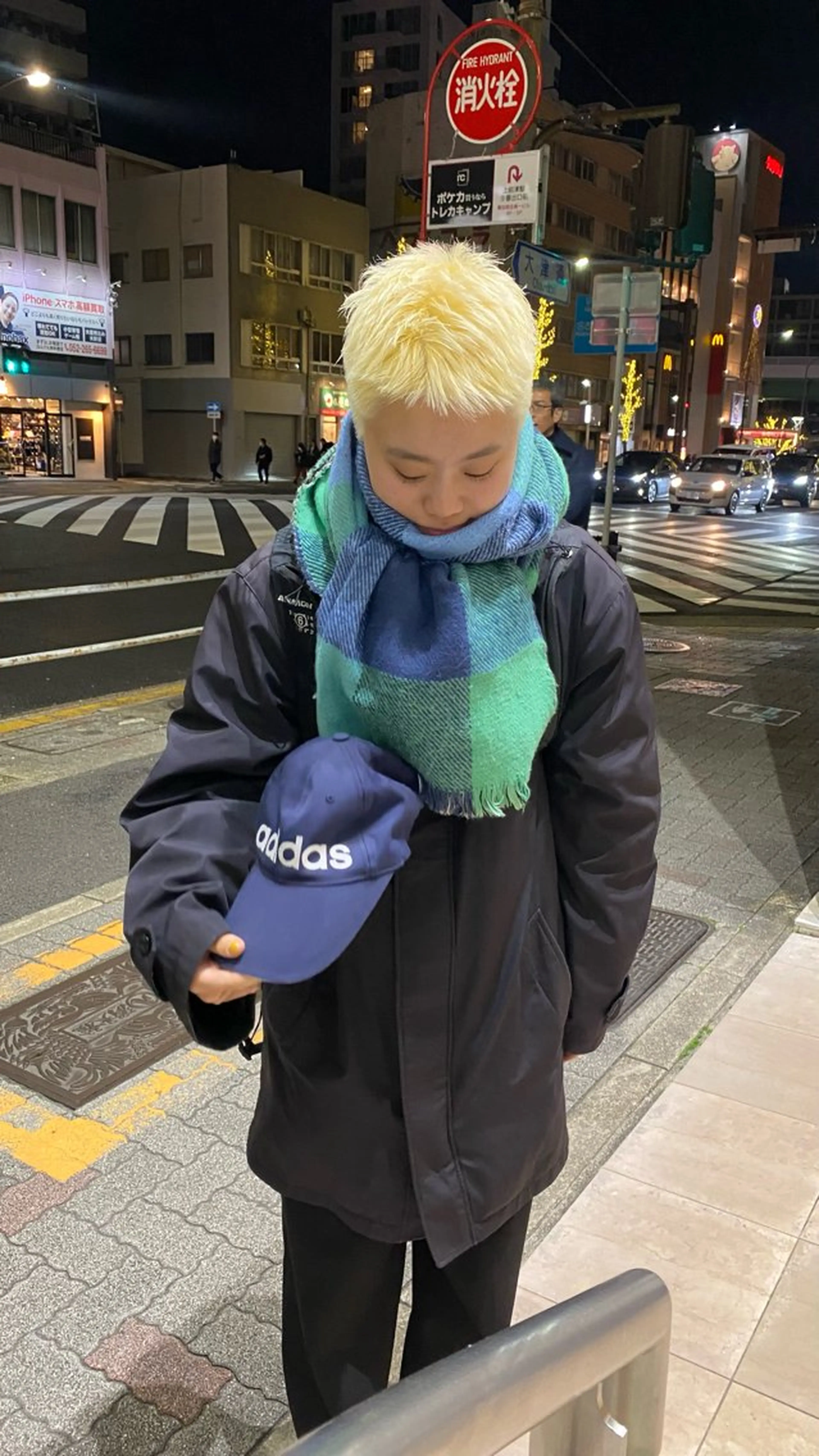 ショート カラー ヘアカラー トリートメント 磯谷 朋のヘアスタイル