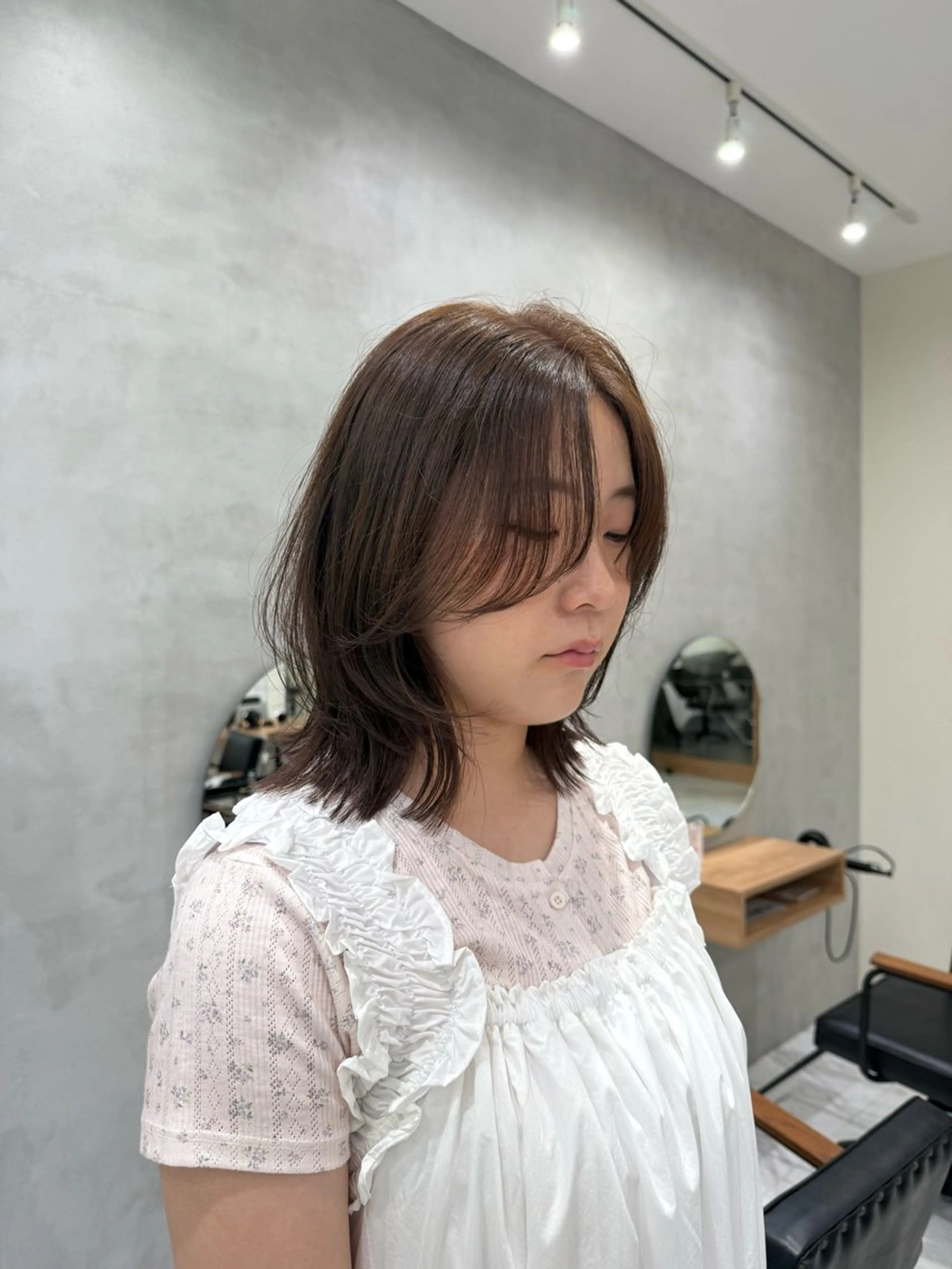 ミディアム 顔まわりレイヤー 顔周りカット レイヤーカット カット ヘアカラー 透け感レイヤー /ツヤ髪/SUのヘアスタイル