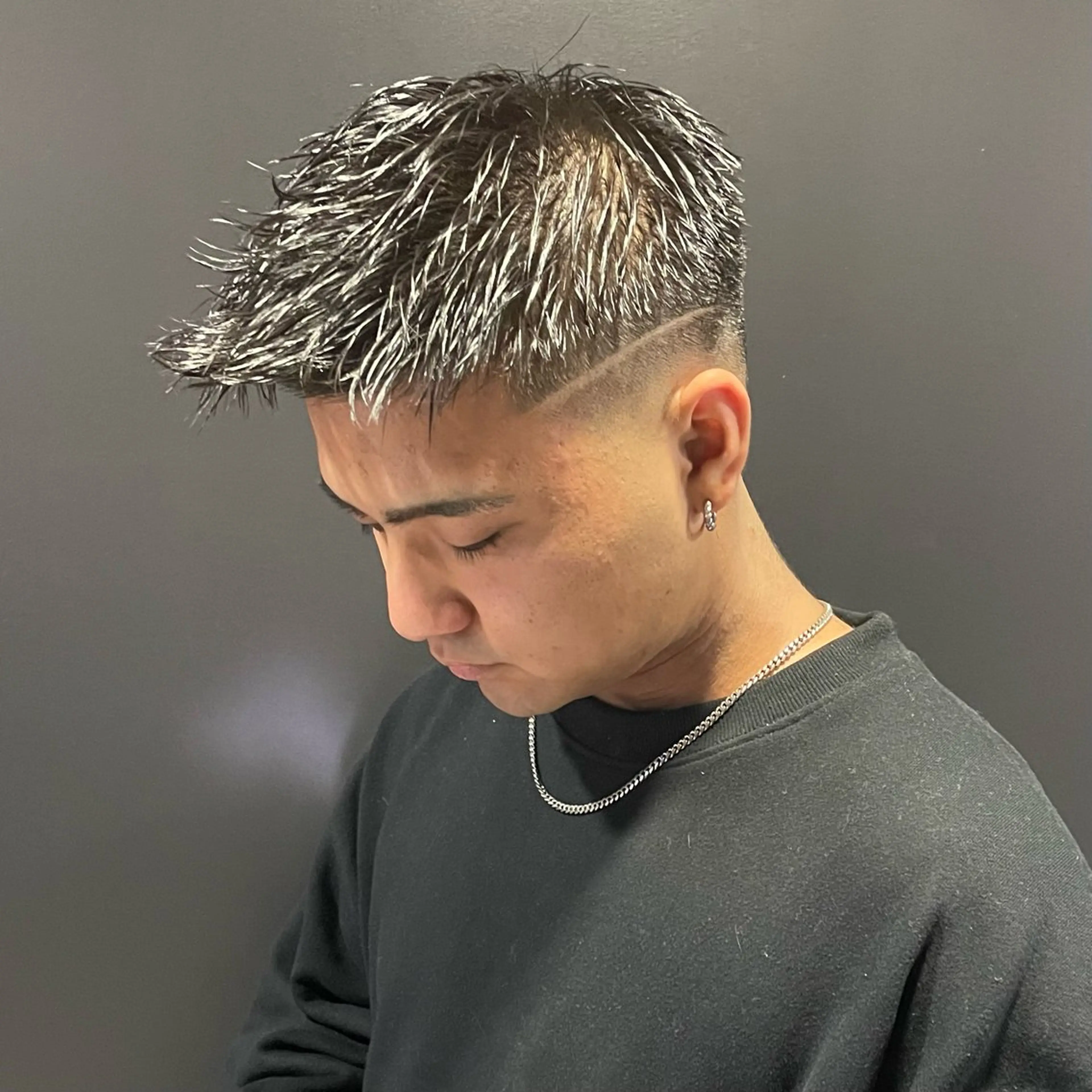 ショート パーマ メンズ フェードカット モヒカン カット パーマ トリートメント ヘアセット スパイキーショート アメ村【戸兵吏駒】のヘアスタイル