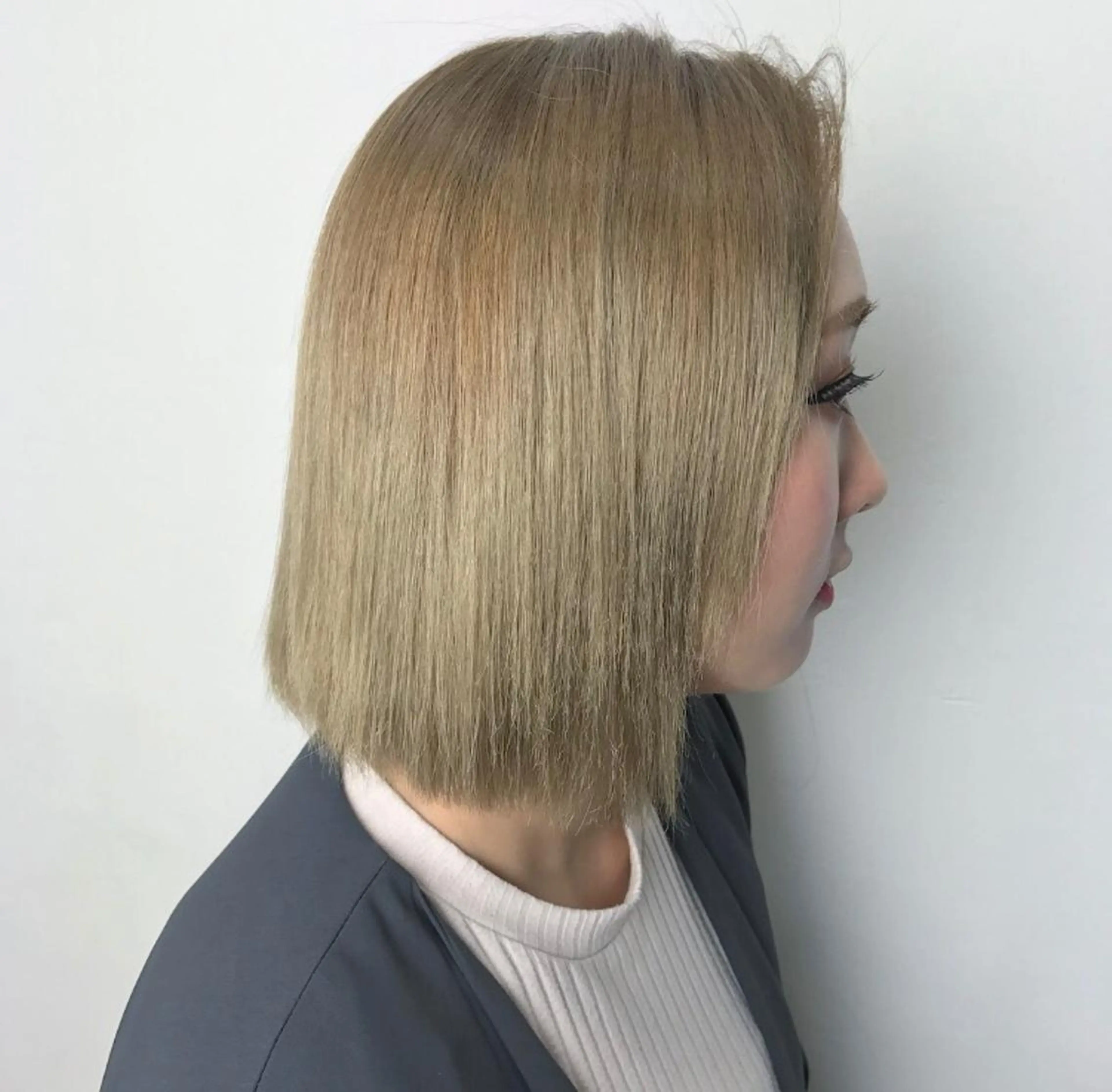 ショート カラー ブロンド カット特化柏駅 徒歩3分LOUのヘアスタイル