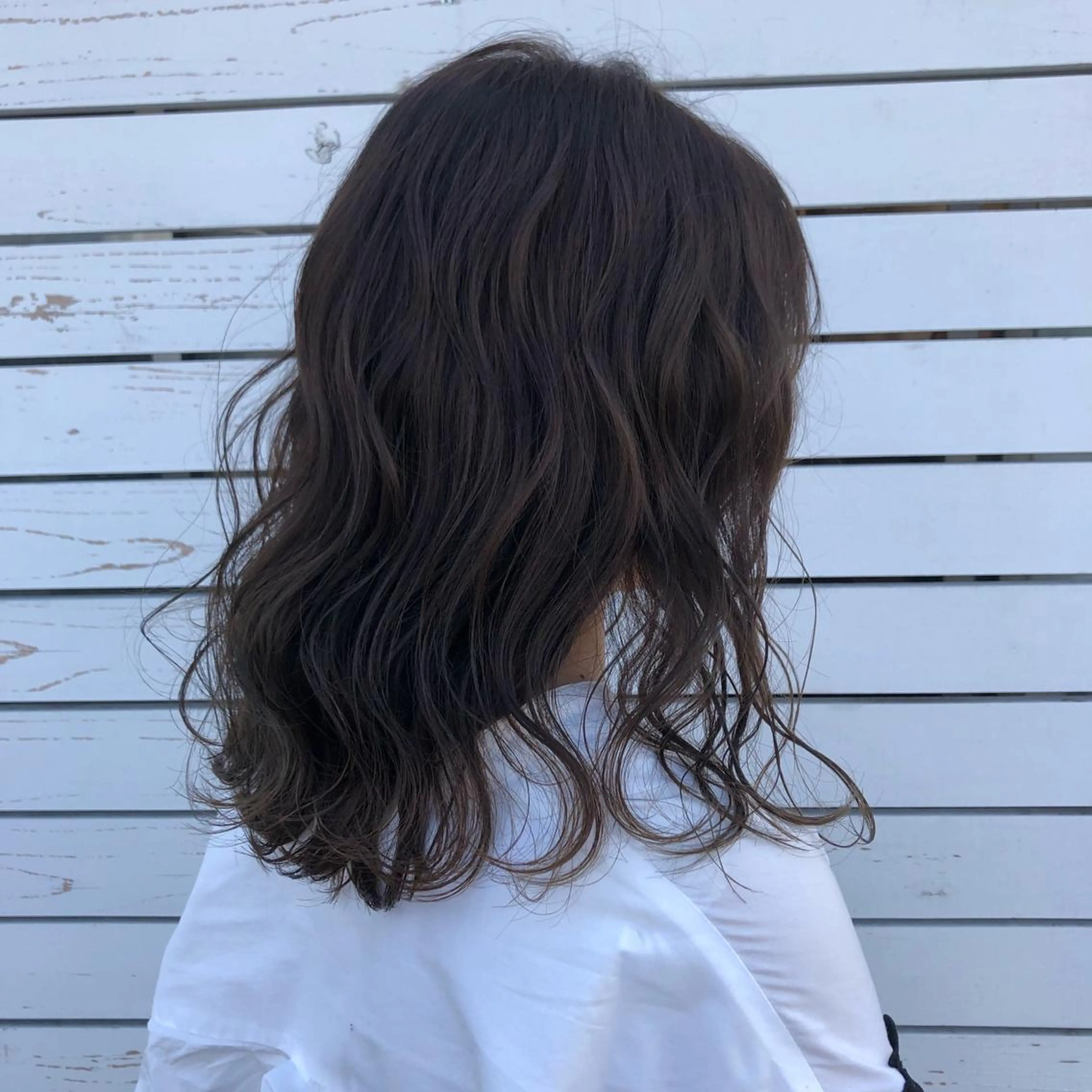 ミディアム カラー CREAPY　日向野 利菜のヘアスタイル