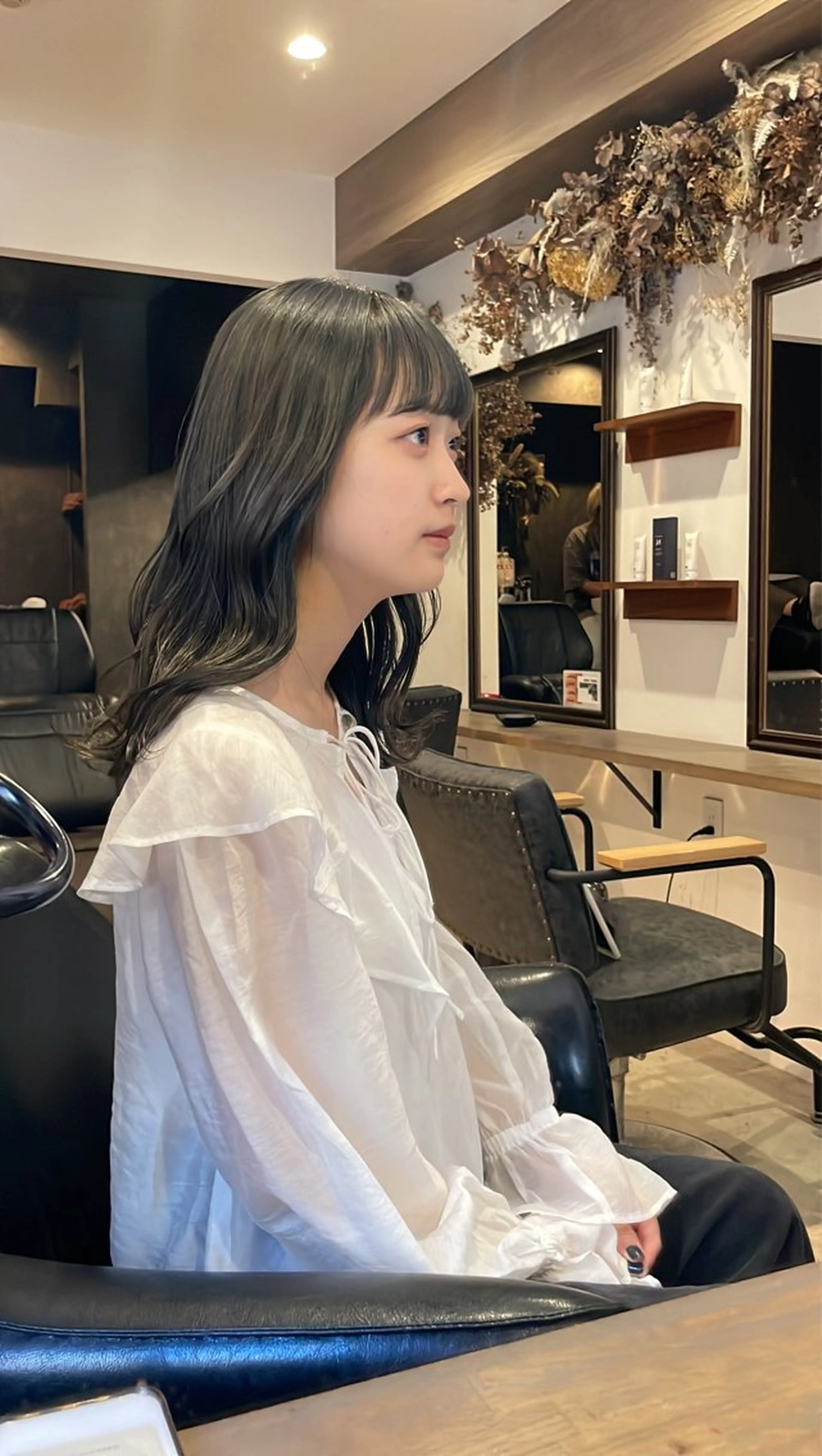 ミディアム カラー グレージュ オリーブグレージュ オリーブグレー カット ヘアカラー ギャルの革命児 秀斗のヘアスタイル