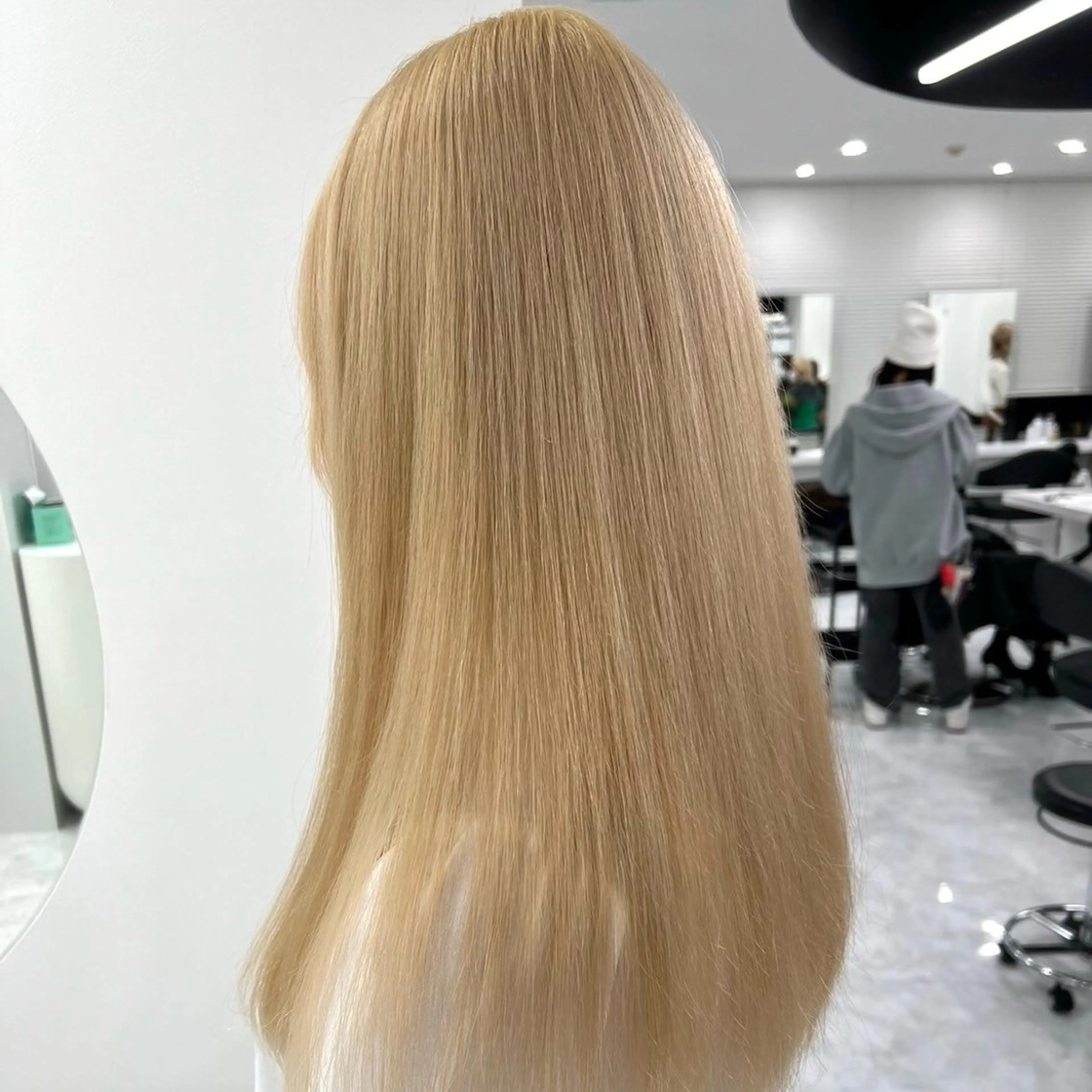 セミロング トリートメント 🧋ハイトーン🧋 hiromuのヘアスタイル