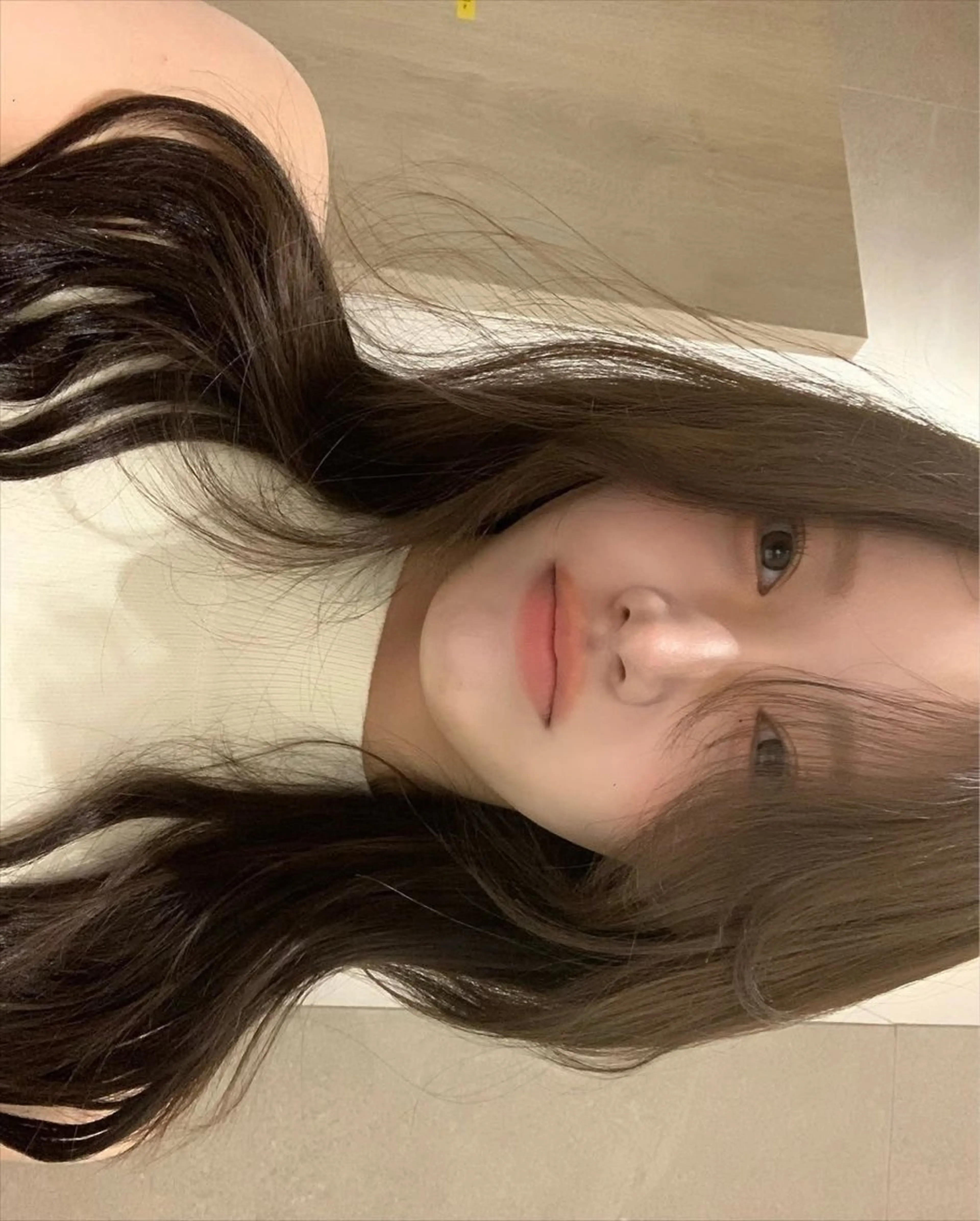 ロング カラー カット ヘアカラー トリートメント 莉乃/縮毛矯正/髪質 改善/艶カラーのヘアスタイル