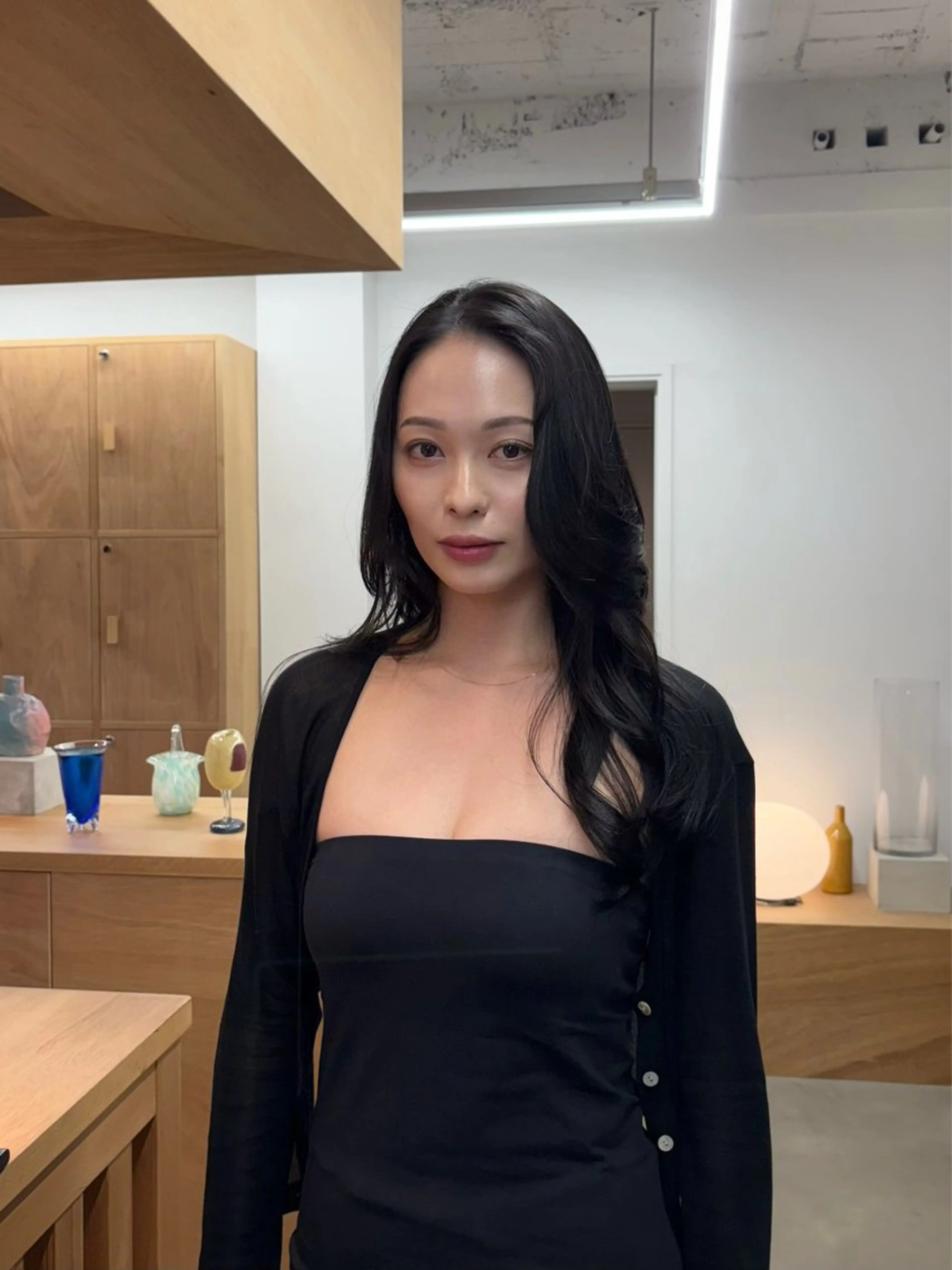 カラー 吉野 新菜のヘアスタイル