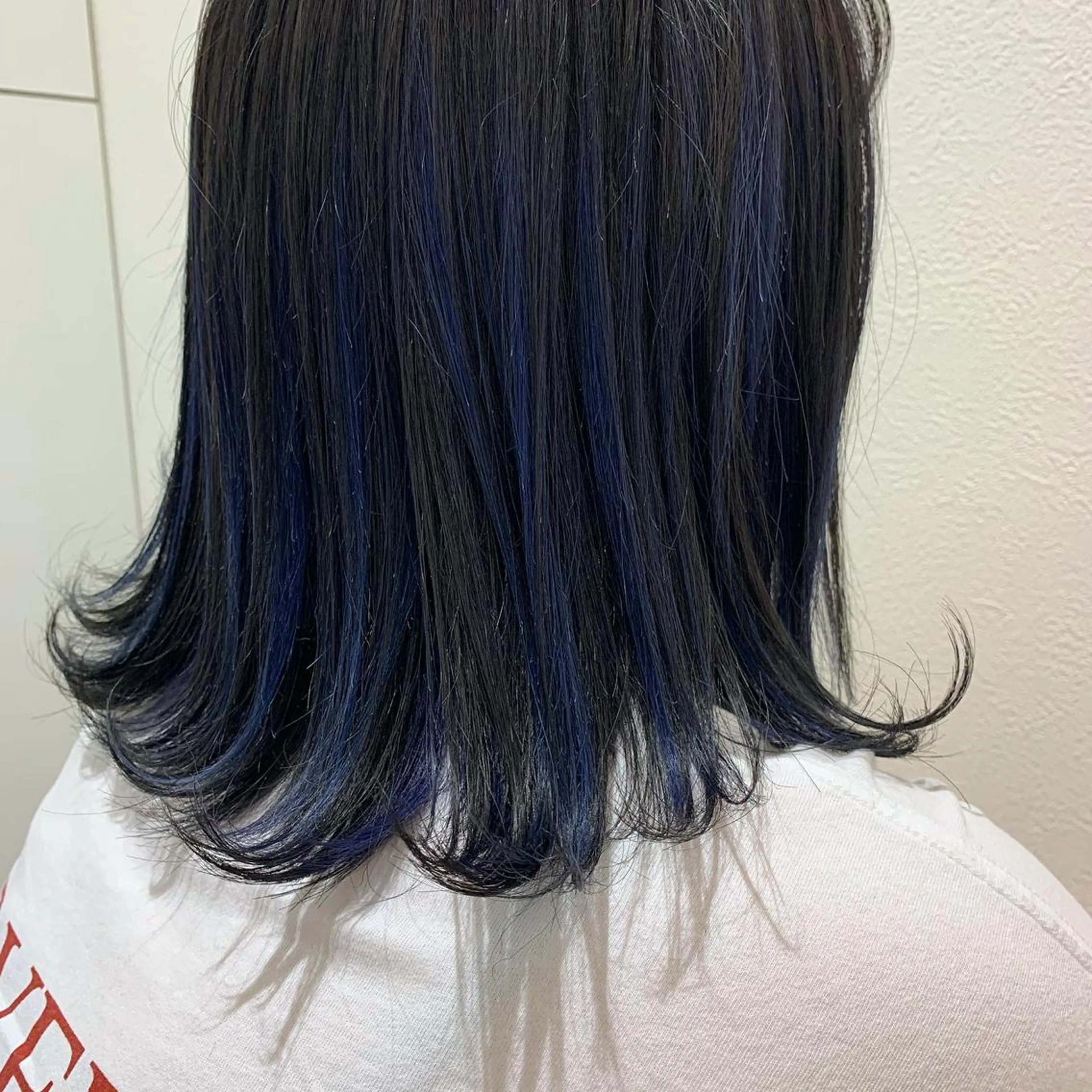 カラー キクチ リオのヘアスタイル