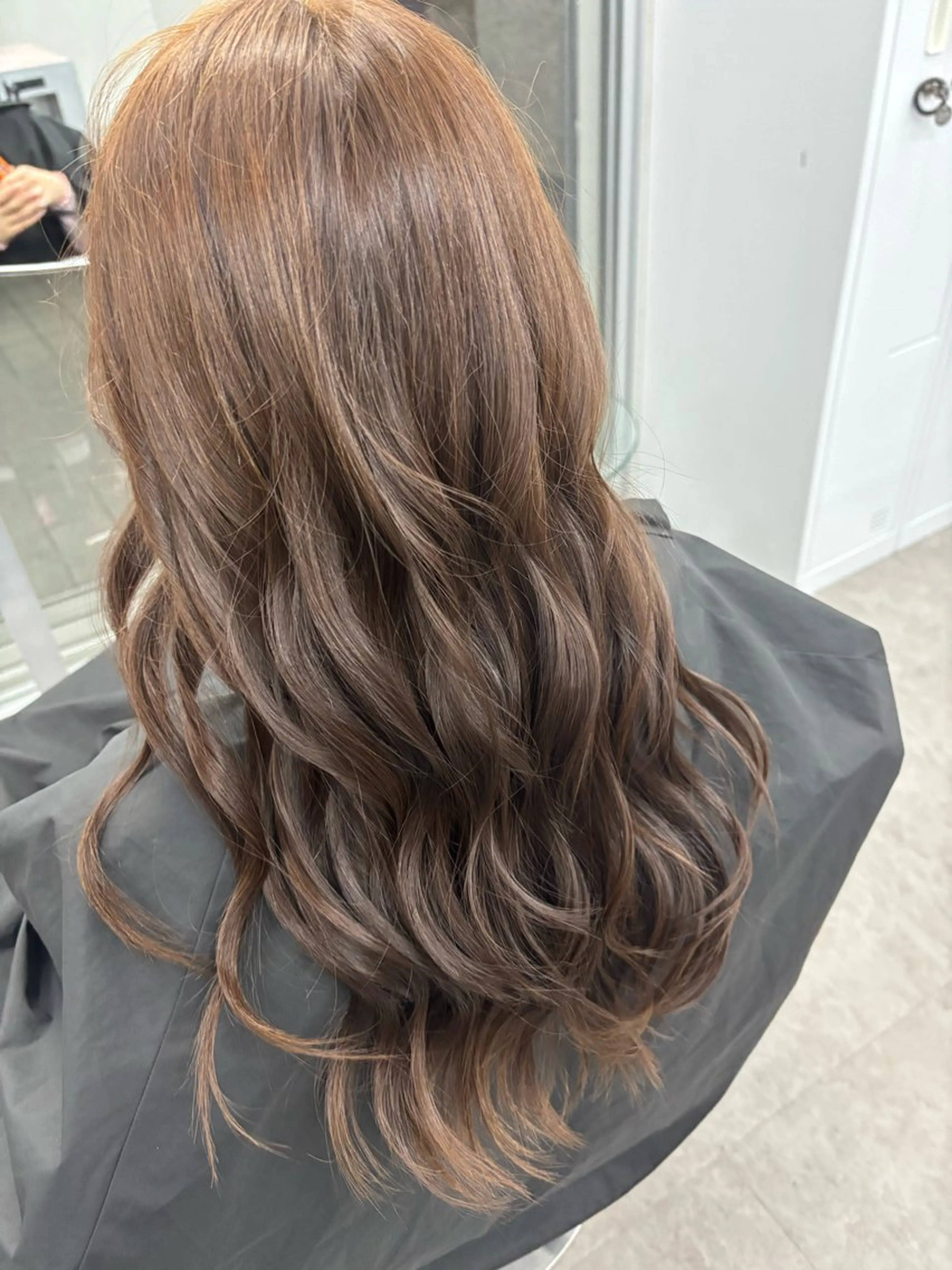 ロング 長谷川 日南のヘアスタイル