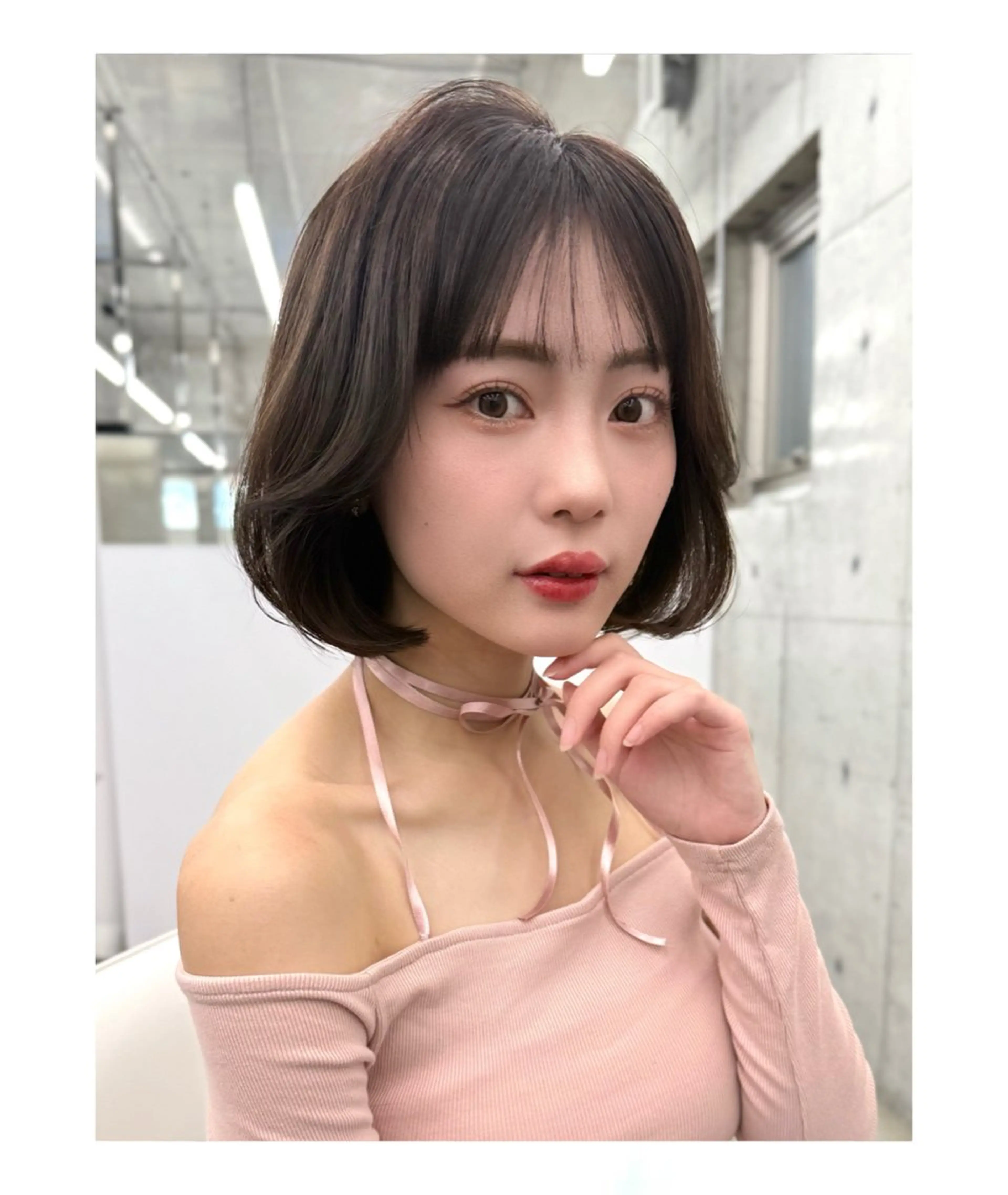 ミディアム 小顔カット NI所属・𝑨𝑴𝑰 🎀 ガーリーヘア🤍のヘアスタイル